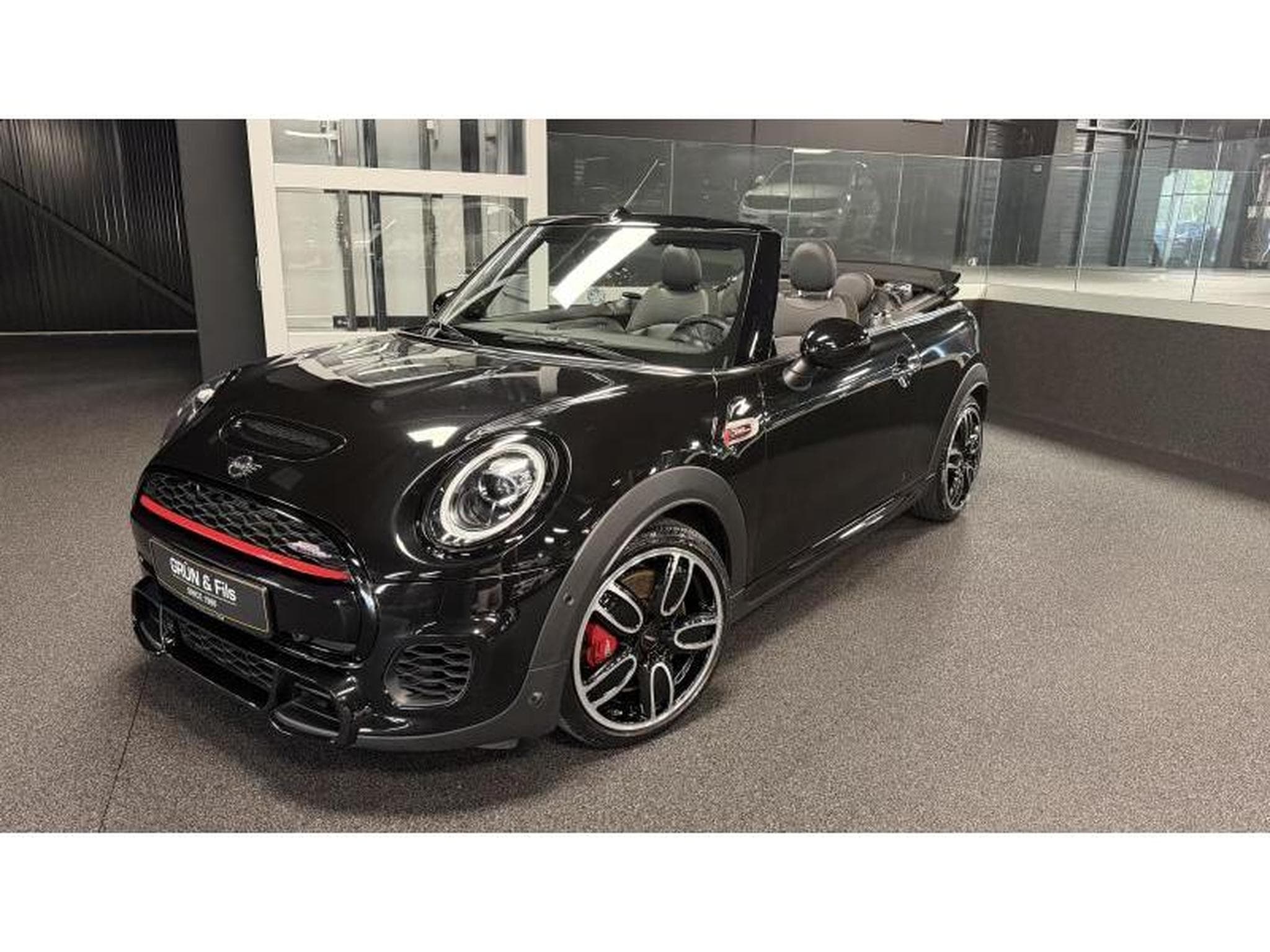 MINI Cooper JCW H&K CHILI (2019) - Photo 3