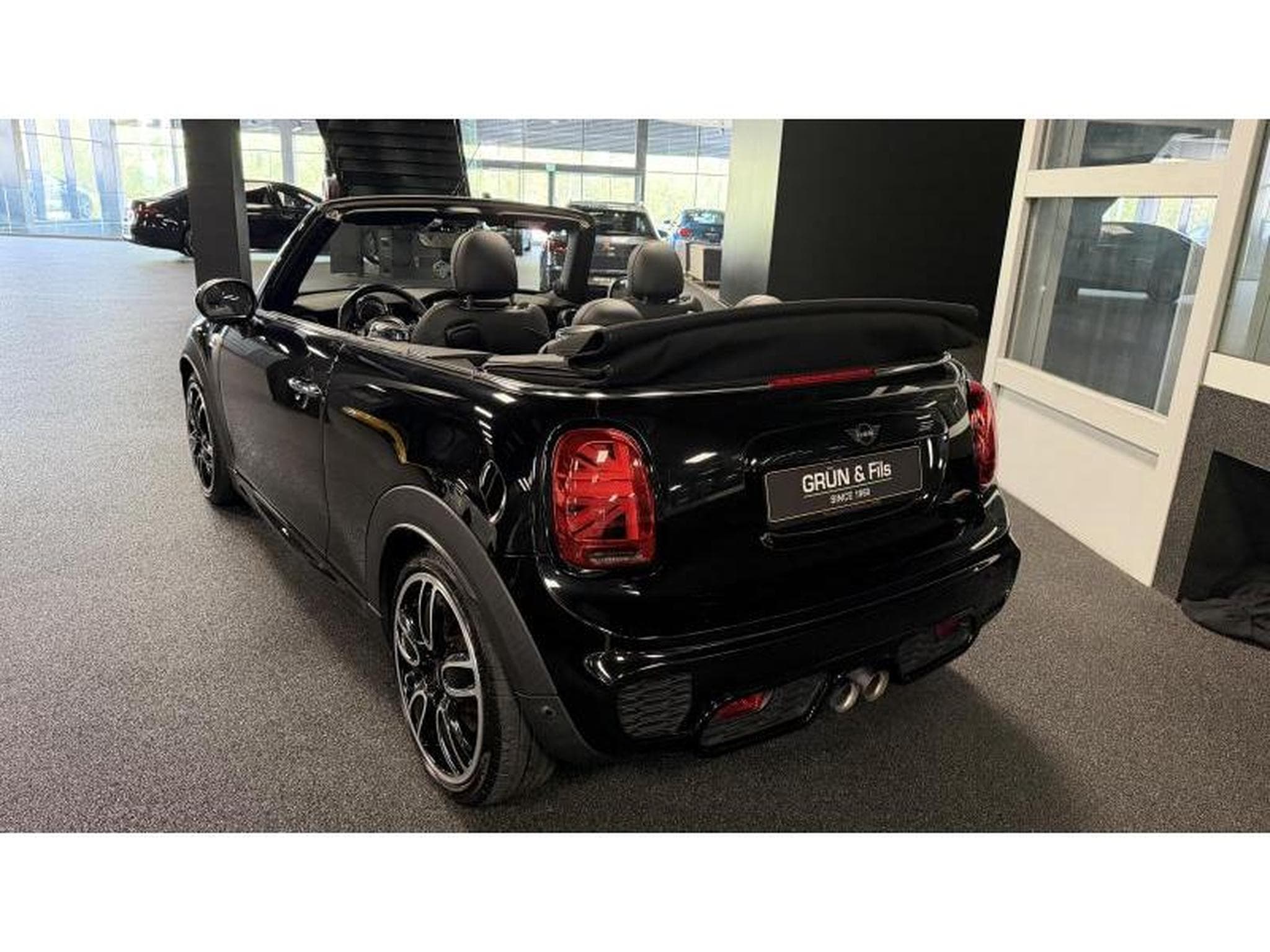 MINI Cooper JCW H&K CHILI (2019) - Photo 7