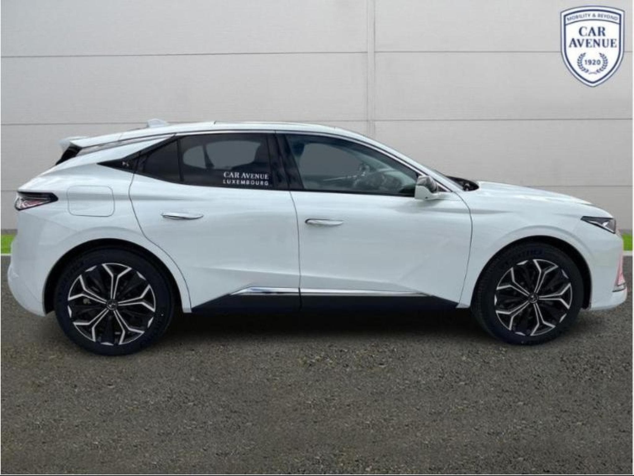 DS Automobiles DS4 E-TENSE 225ch Rivoli (2023) - Photo 5