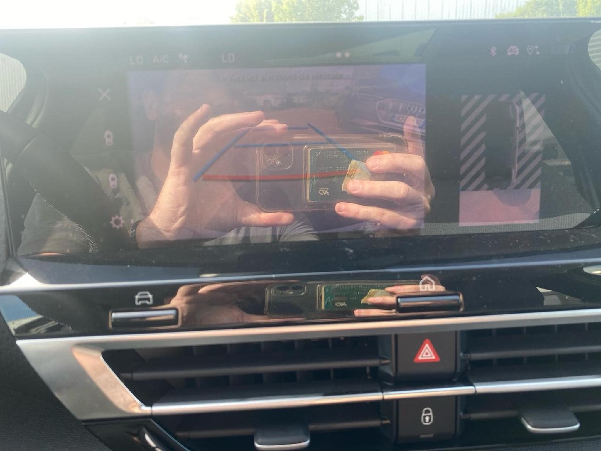 Citroen C4 X MOTEUR ELECTRIQUE 136 (100 KW) SHINE AUTOMATIQUE (2023) - Photo 18