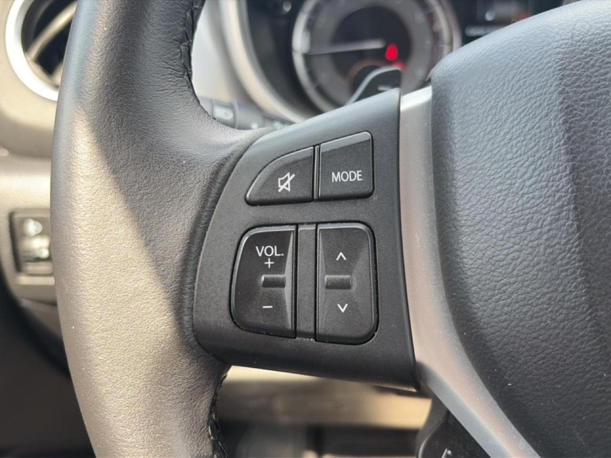 Suzuki VITARA 1.0 BOOSTERJET 111 PRIVILEGE AUTO (2019) - Photo 19