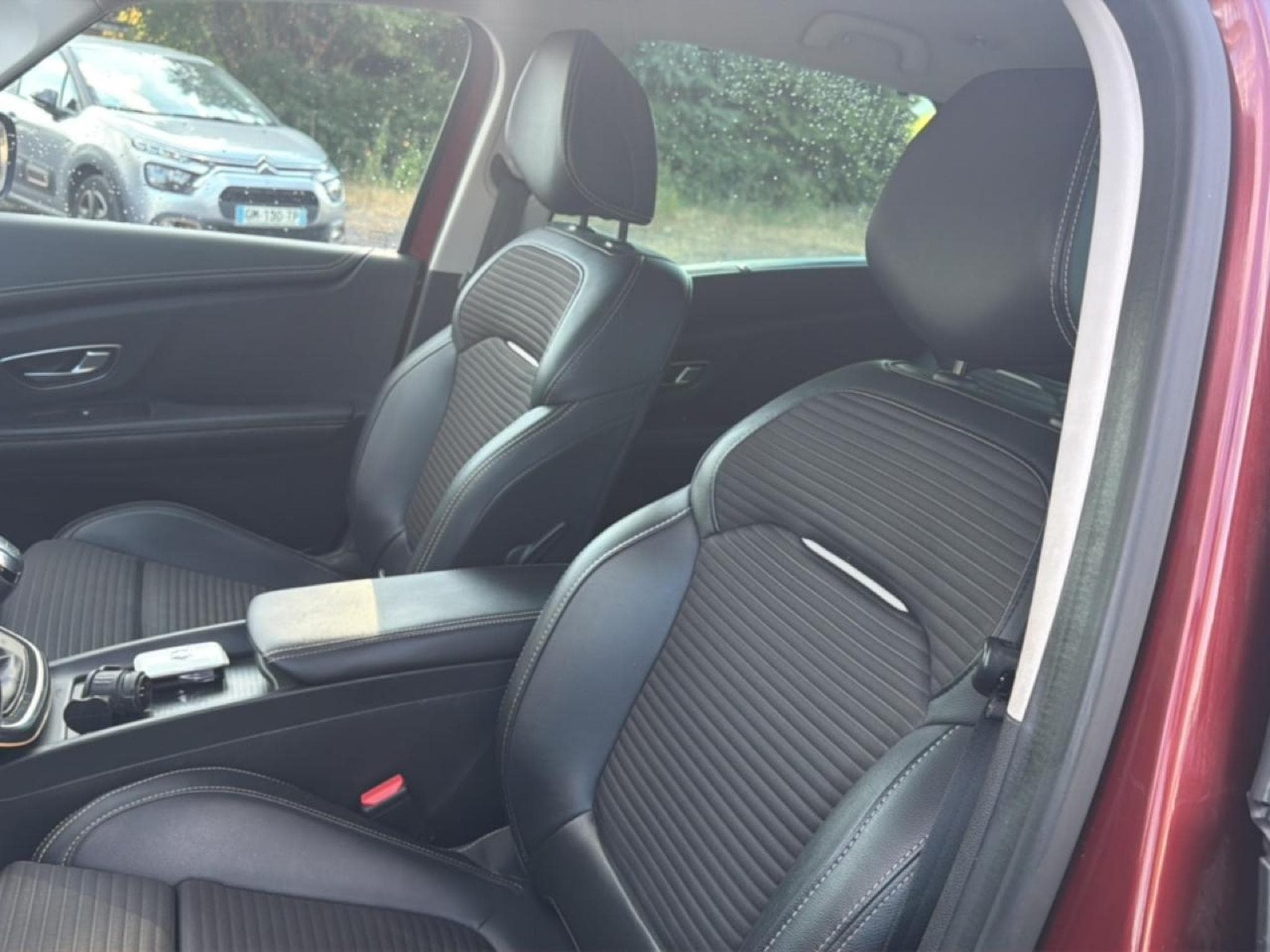 Renault Scenic 1.3 TCE 140 FAP INTENS (2019) - Foto 12