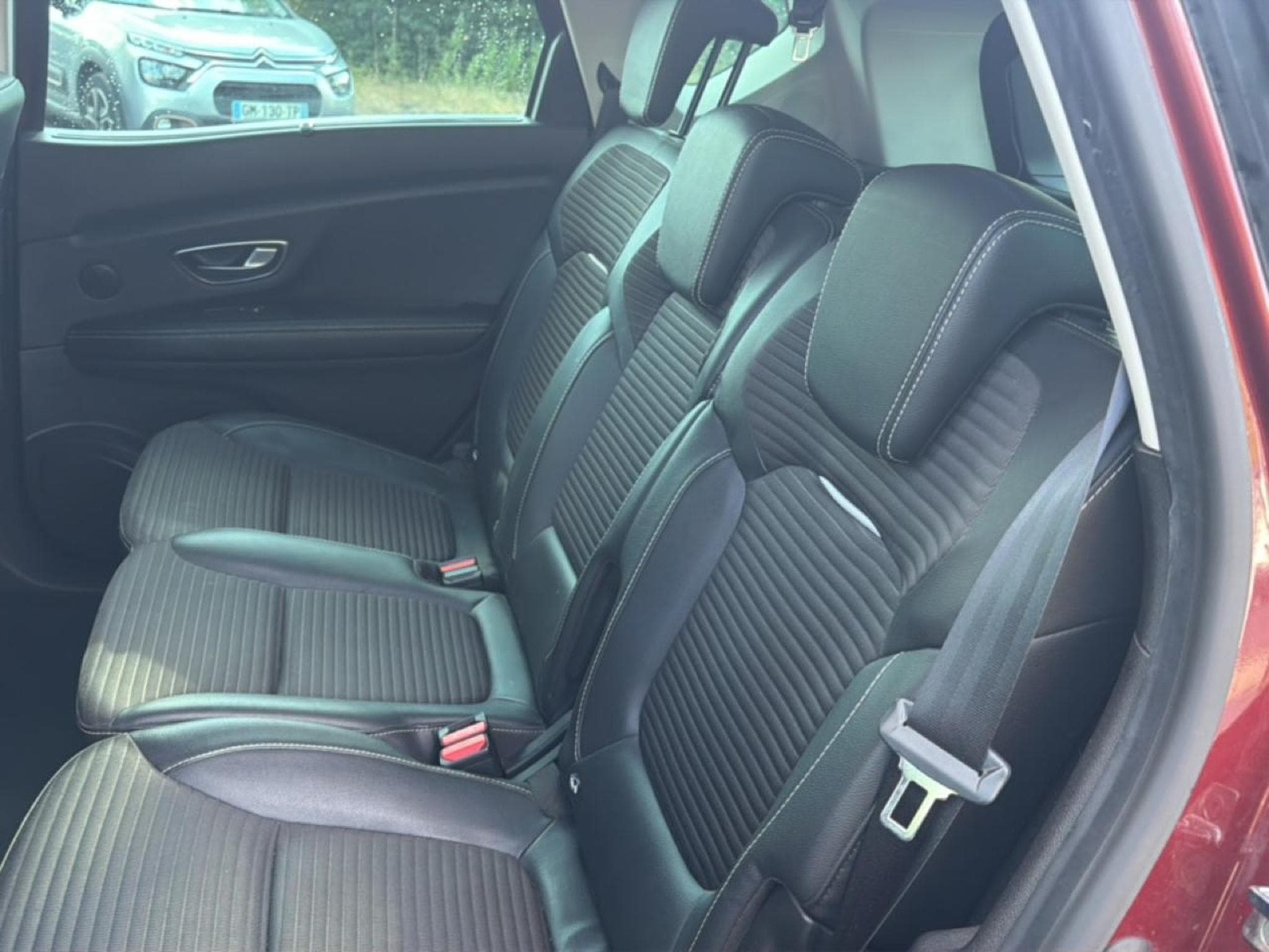 Renault Scenic 1.3 TCE 140 FAP INTENS (2019) - Foto 14