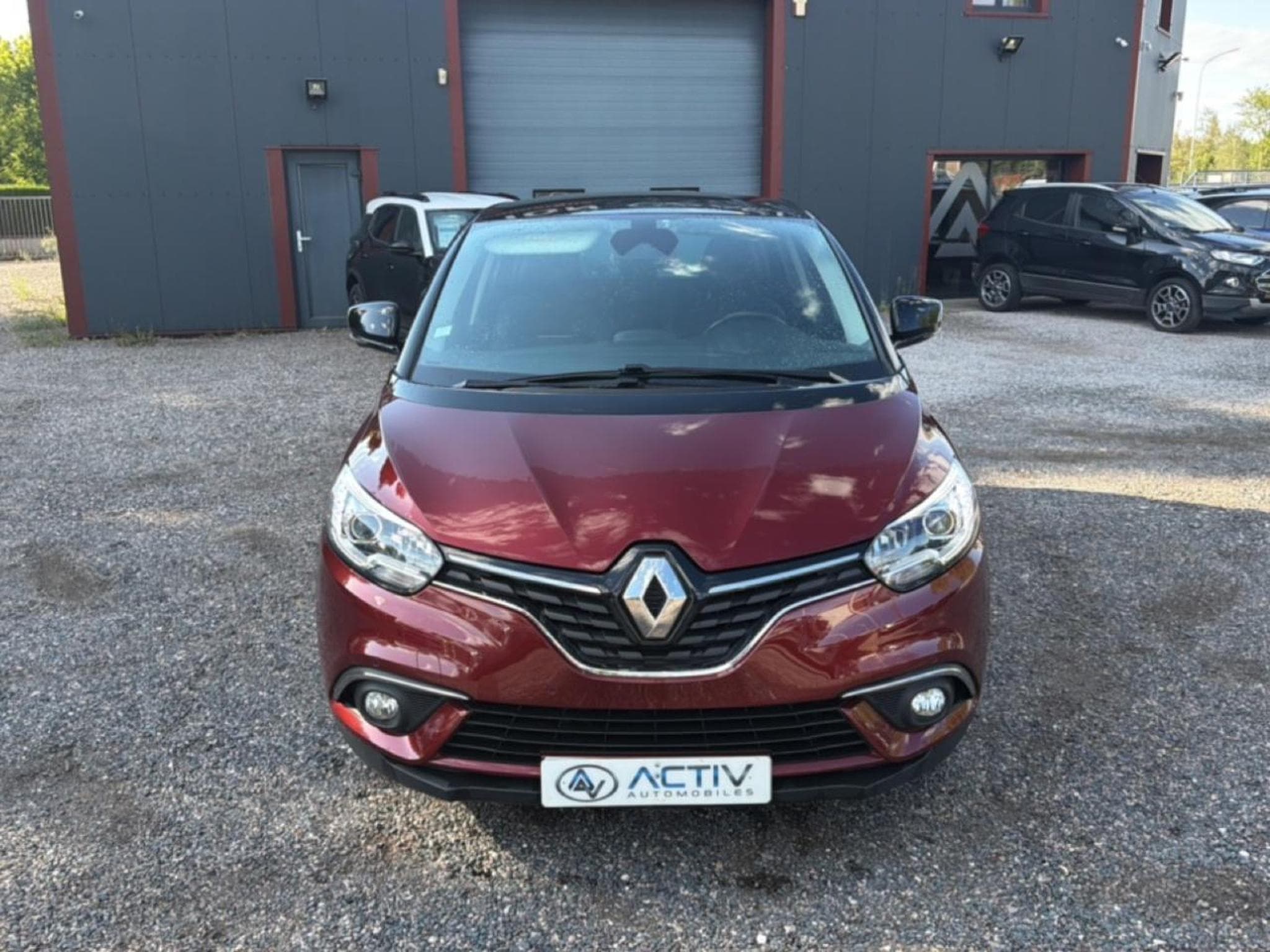 Renault Scenic 1.3 TCE 140 FAP INTENS (2019) - Foto 2