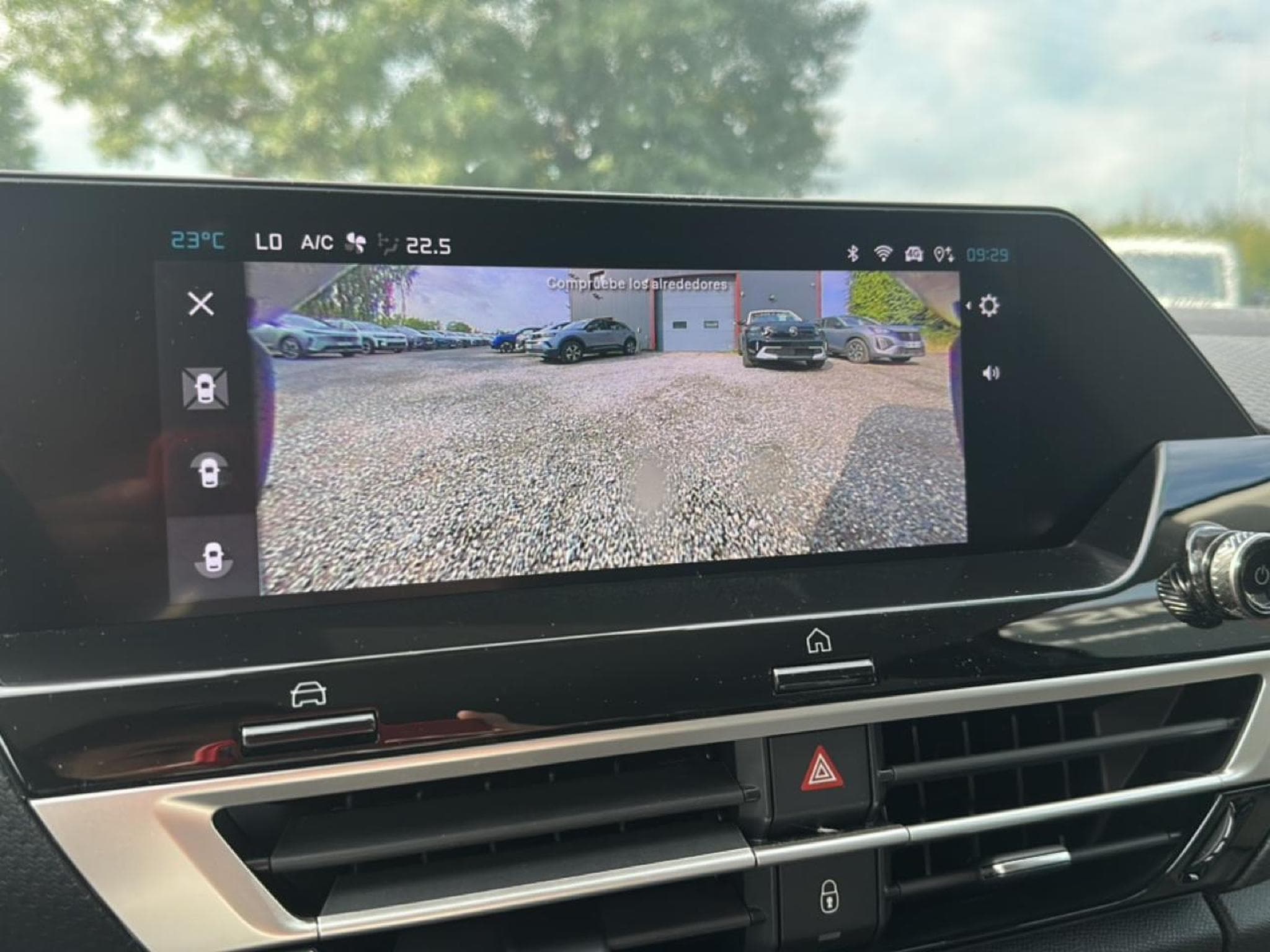 Citroen C4 X 1.2 HYBRIDE 145 MAX E-DCS6 (2025) - Photo 17
