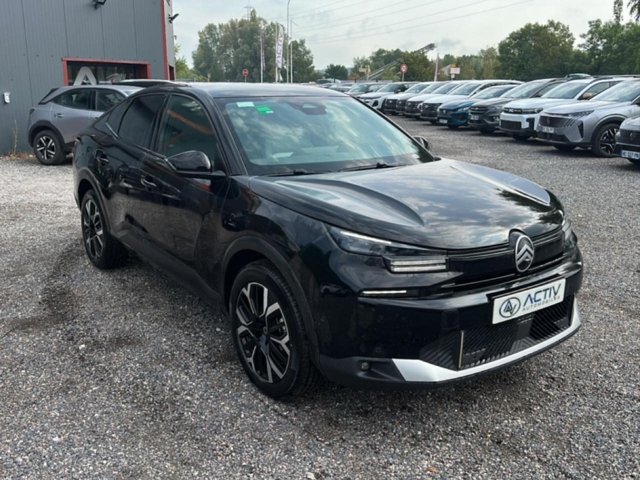 Citroen C4 X 1.2 HYBRIDE 145 MAX E-DCS6 (2025) - Photo 3