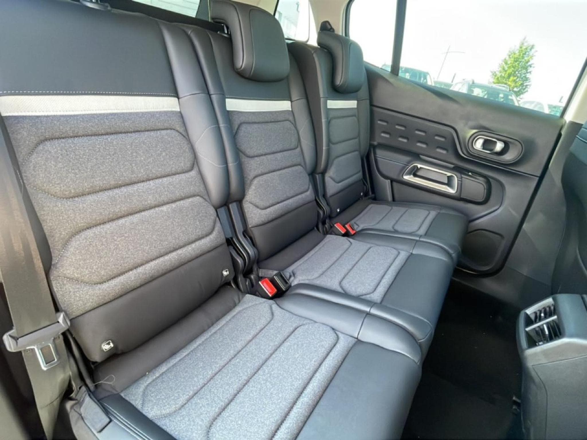 Citroen C5 AIRCROSS 1.5 BLUEHDI 130 MAX BOITE AUTOMATIQUE (2025) - Photo 16