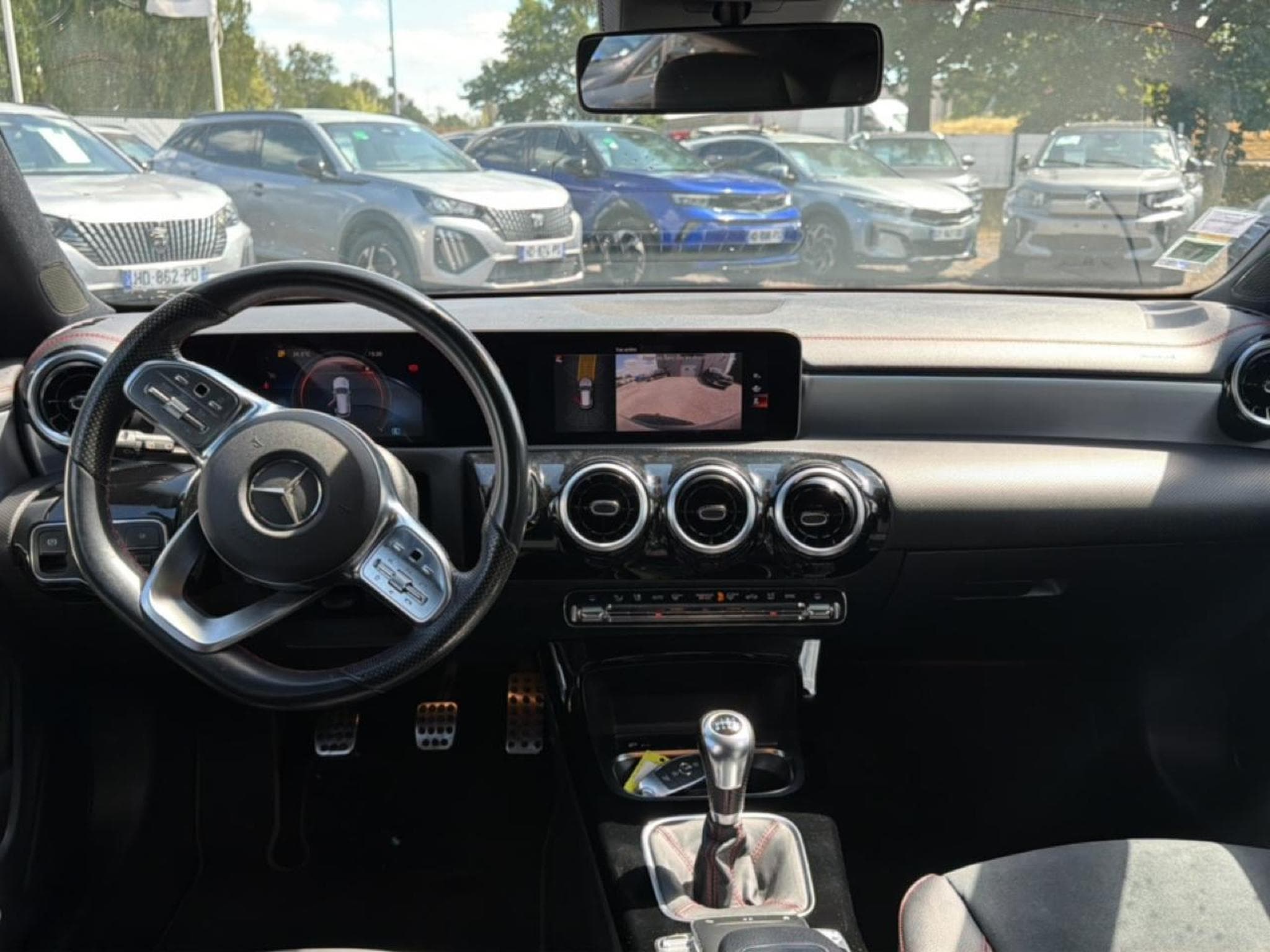 Mercedes CLA SHOOTING BRAKE 180 D 116 AMG LINE (2020) - Photo 10