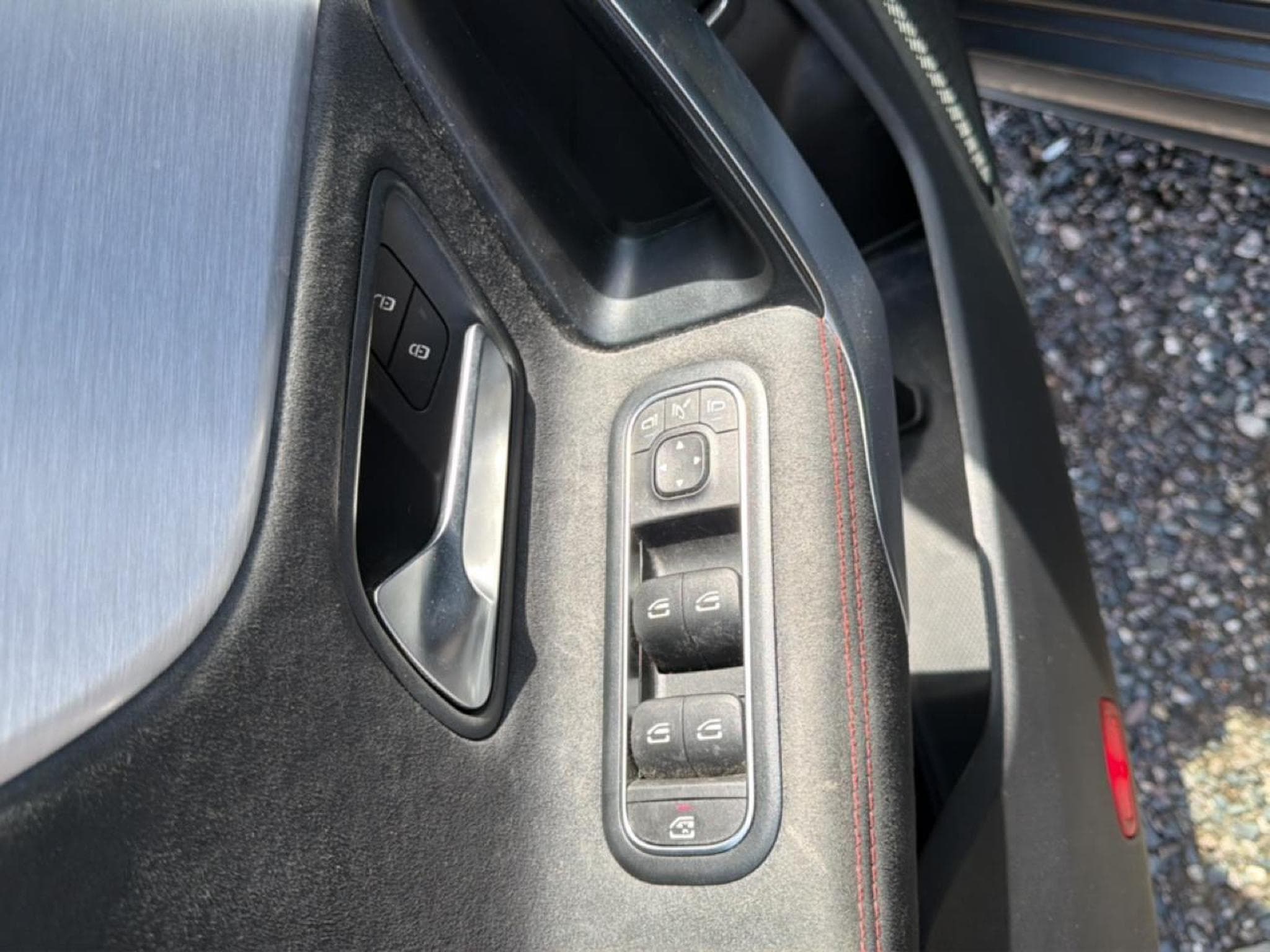 Mercedes CLA SHOOTING BRAKE 180 D 116 AMG LINE (2020) - Photo 17