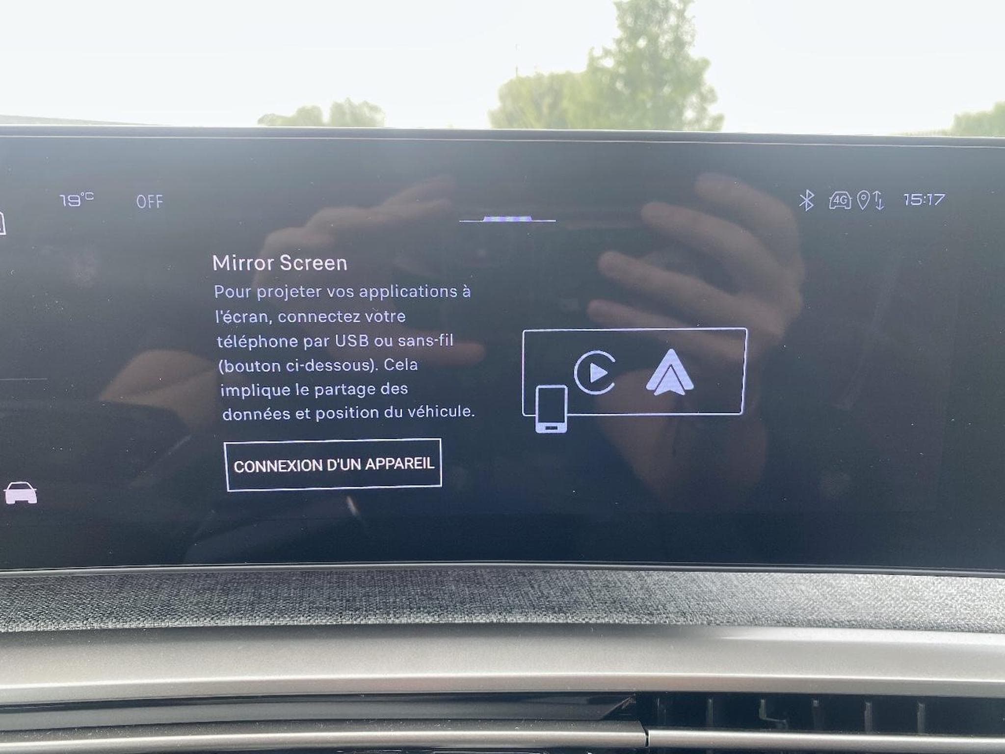 Peugeot 3008 1.2 HYBRID 145 ALLURE E-DCS6 (2025) - Photo 18