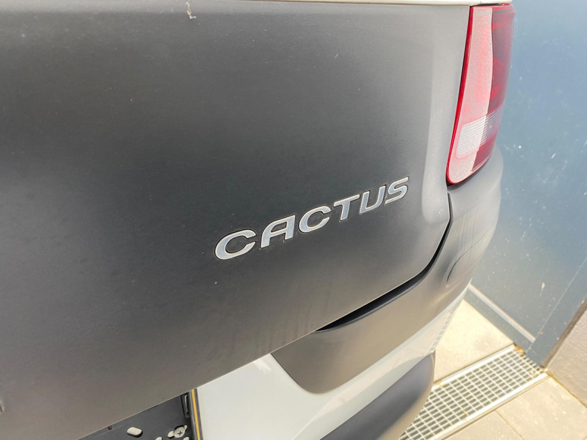 Citroën C4 Cactus 1.6 hdi 100 (2017) - Photo 6