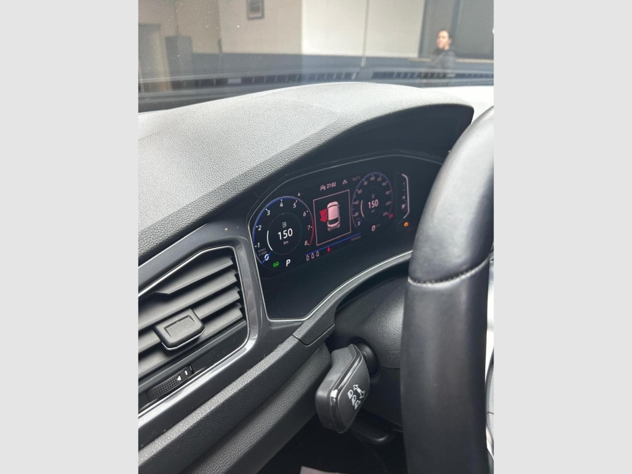 VW T-Roc 1.5 tsi 150 R-line DSG (2022) - Photo 7