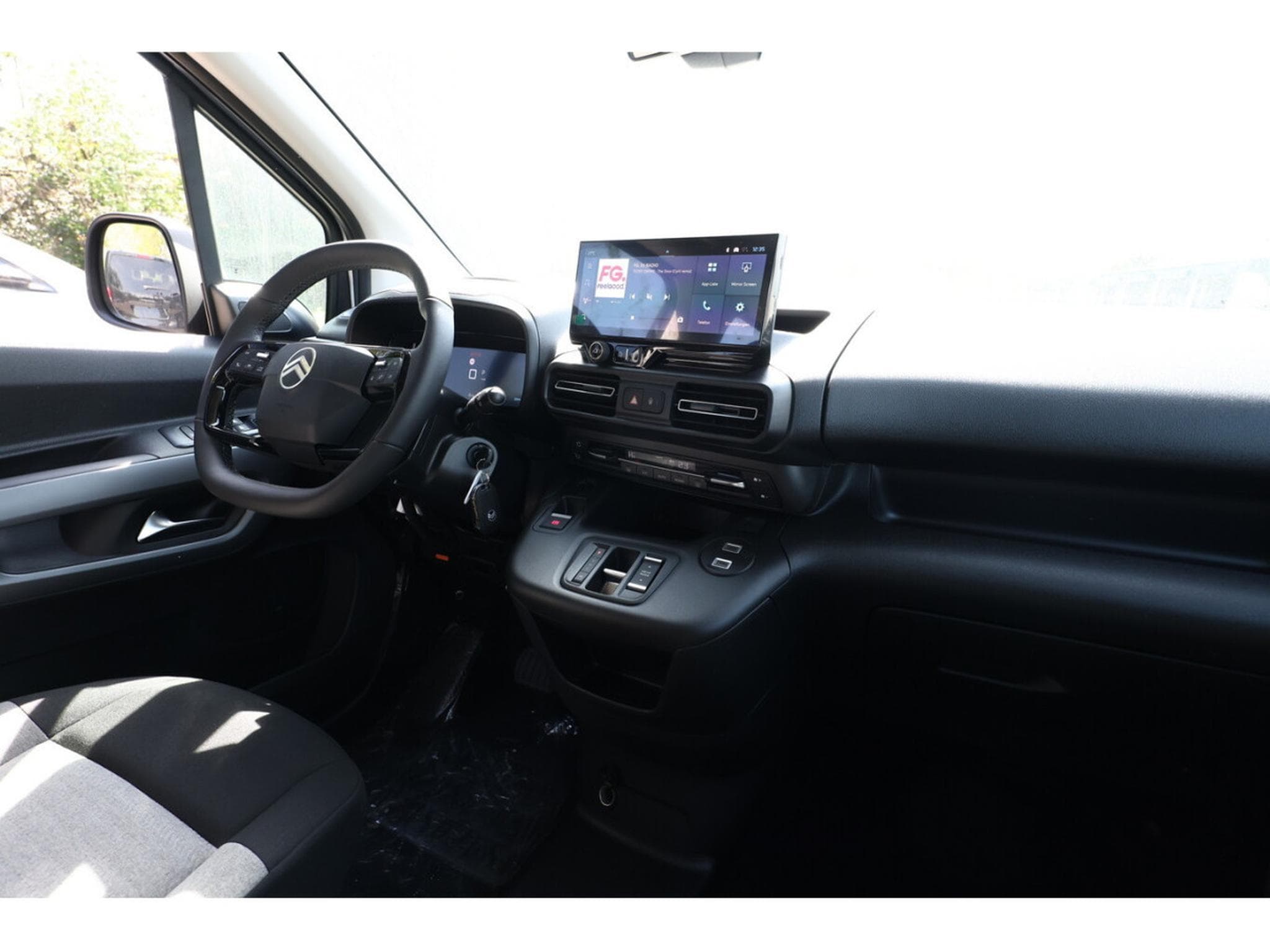 Citroën Berlingo 1.5 BlueHDi 130 EAT8 MAX (2026) - Photo 10