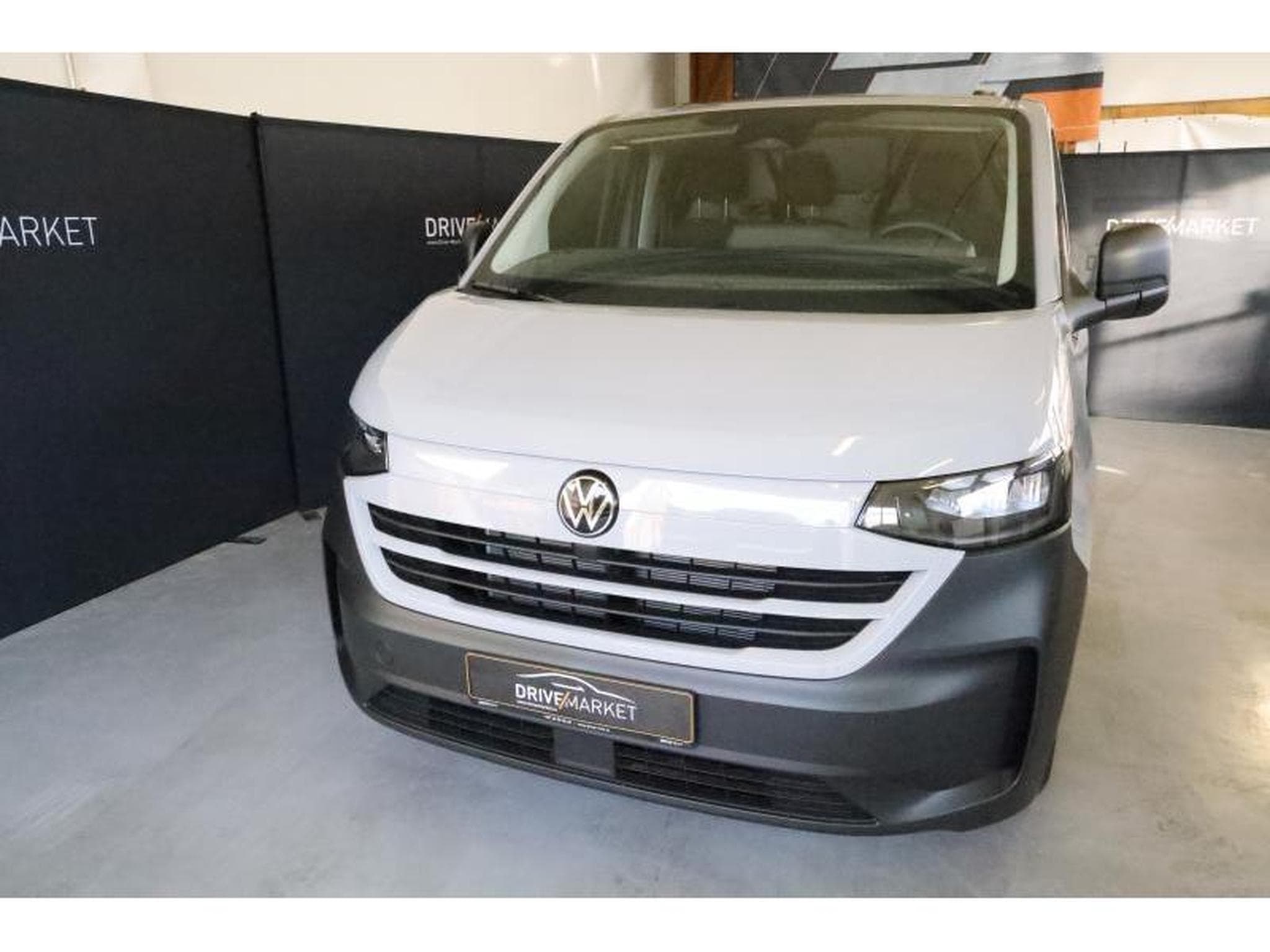 VW T7 Fourgon Court (2025) - Foto 19