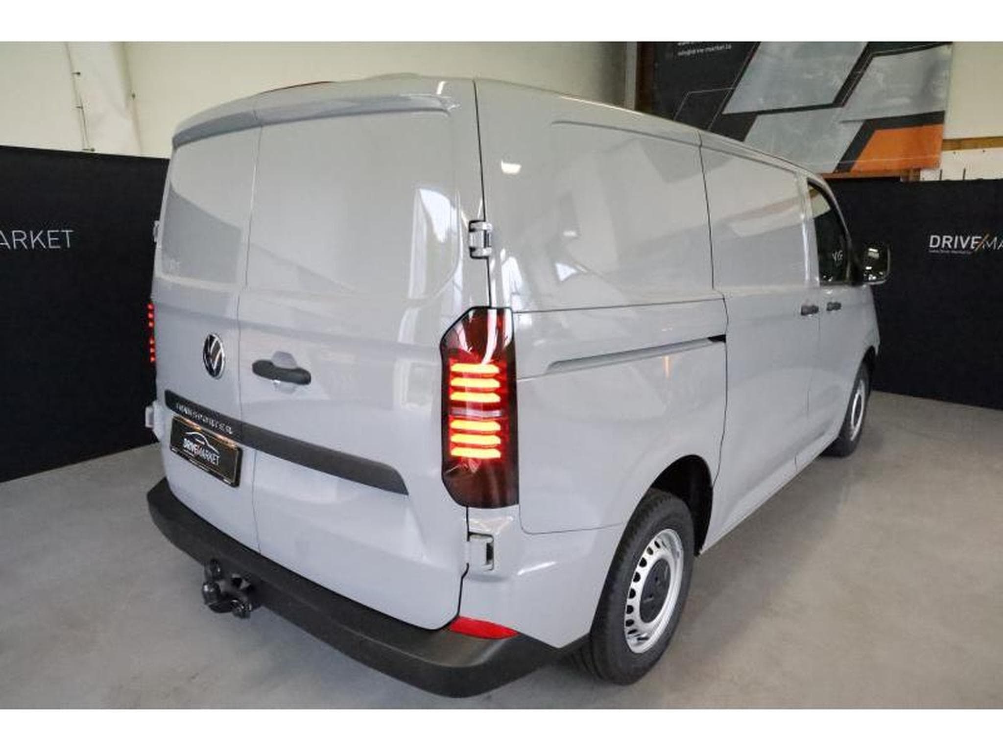 VW T7 Fourgon Court (2025) - Foto 29