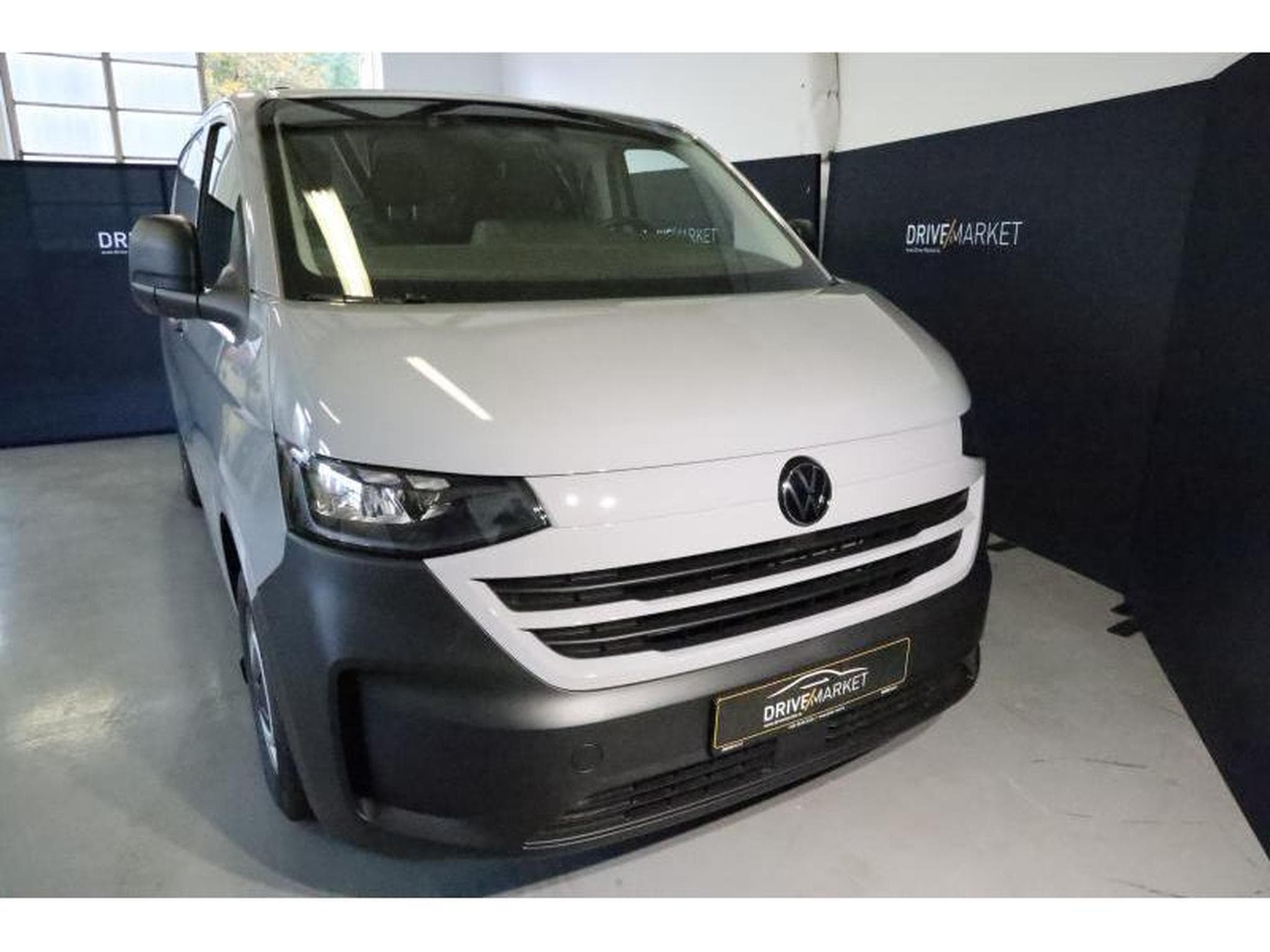 VW T7 Fourgon Court (2025) - Foto 31