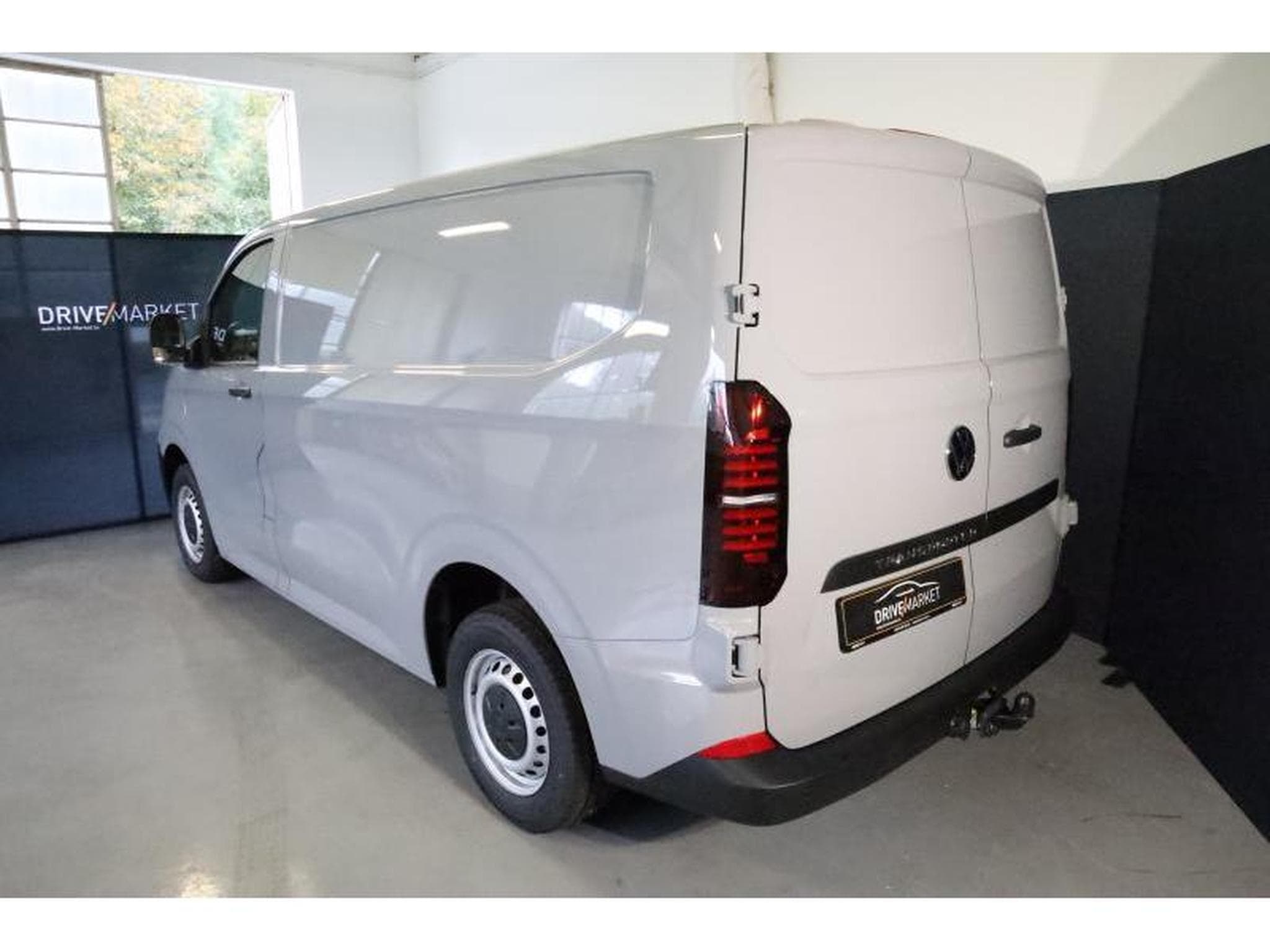 VW T7 Fourgon Court (2025) - Foto 34