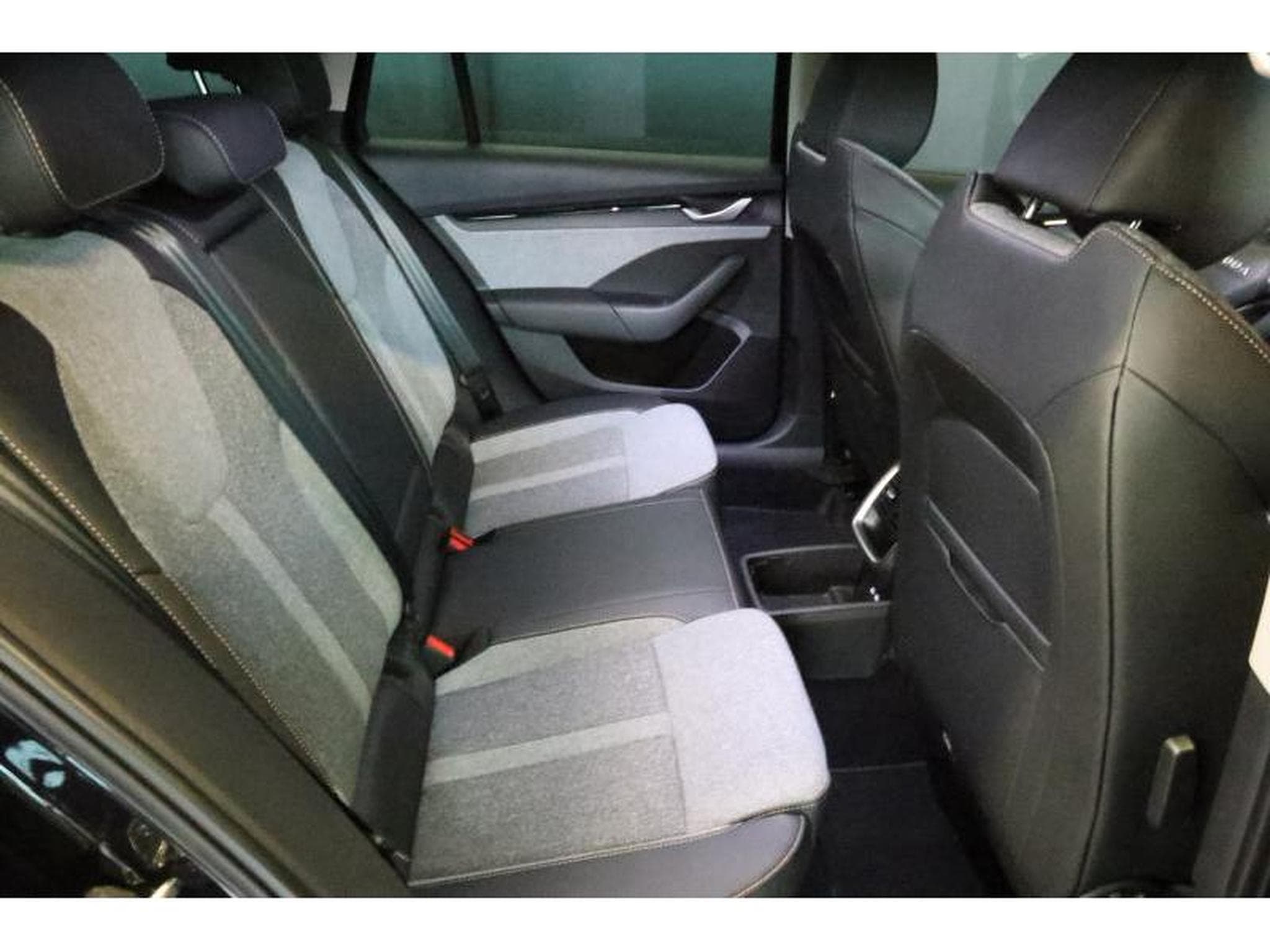 Skoda Octavia Selection (2025) - Foto 10