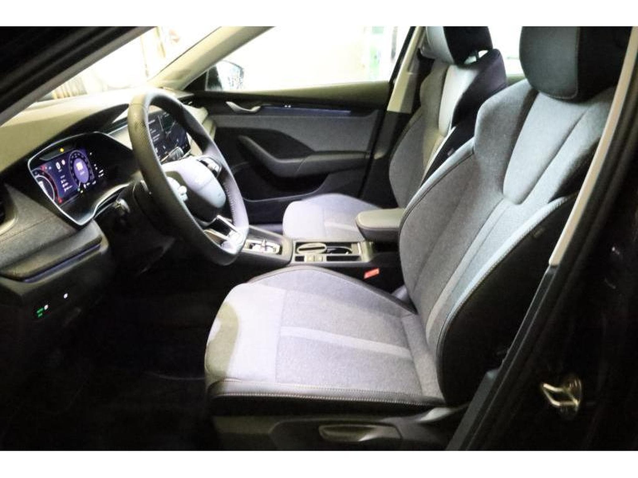 Skoda Octavia Selection (2025) - Foto 14