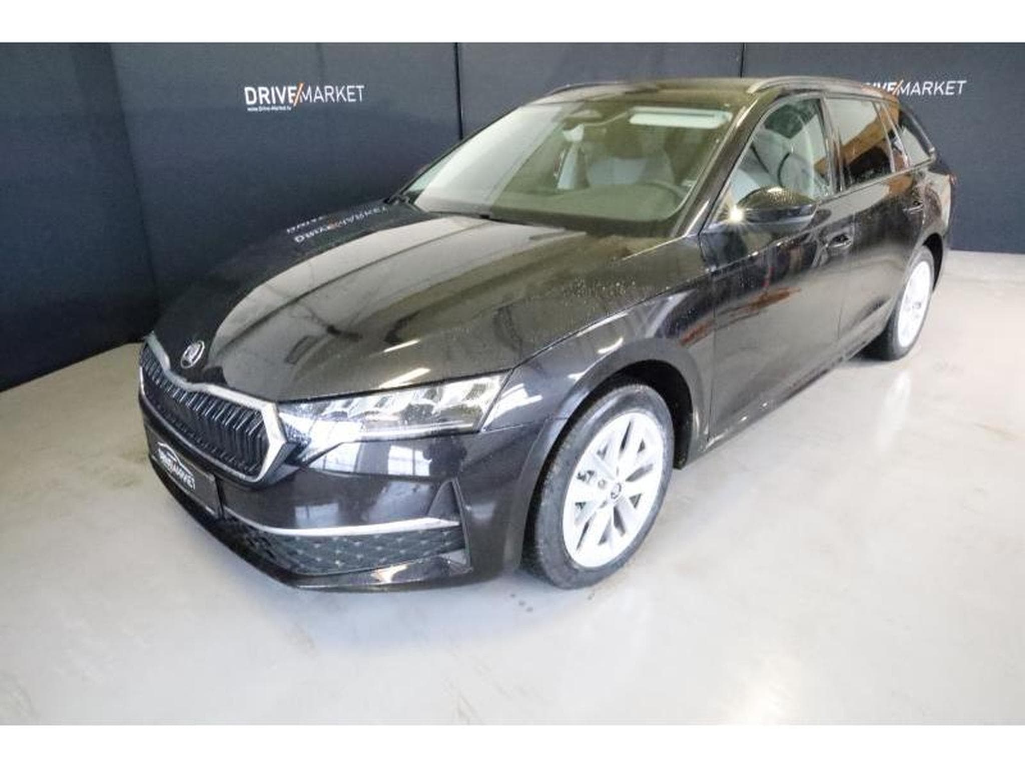 Skoda Octavia Selection (2025) - Foto 18
