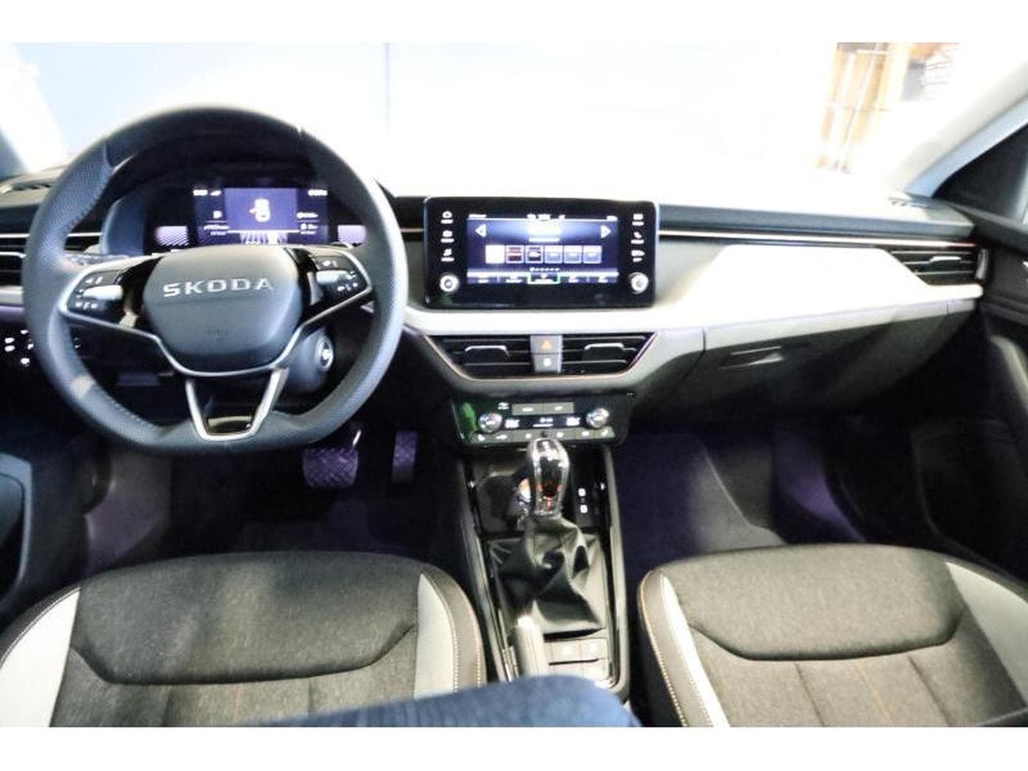 Skoda Scala Selection (2025) - Foto 2
