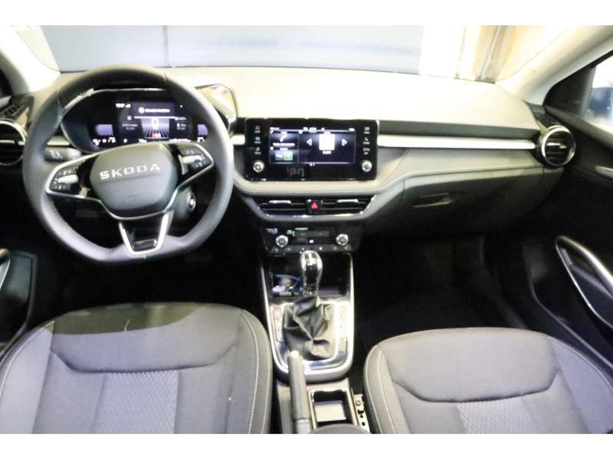 Skoda Fabia Selection (2025) - Foto 2
