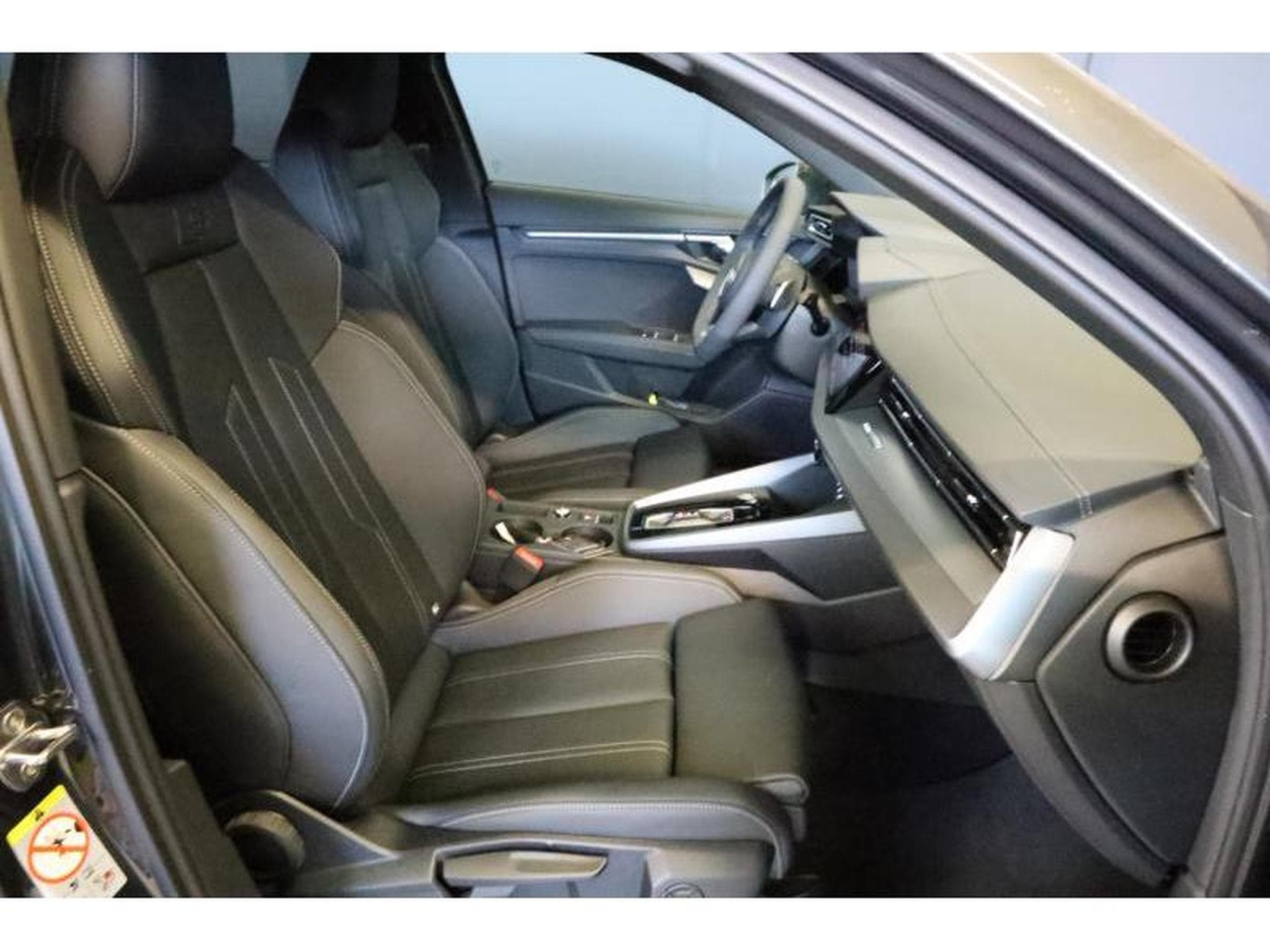 Audi A3 Sportback (2025) - Photo 10
