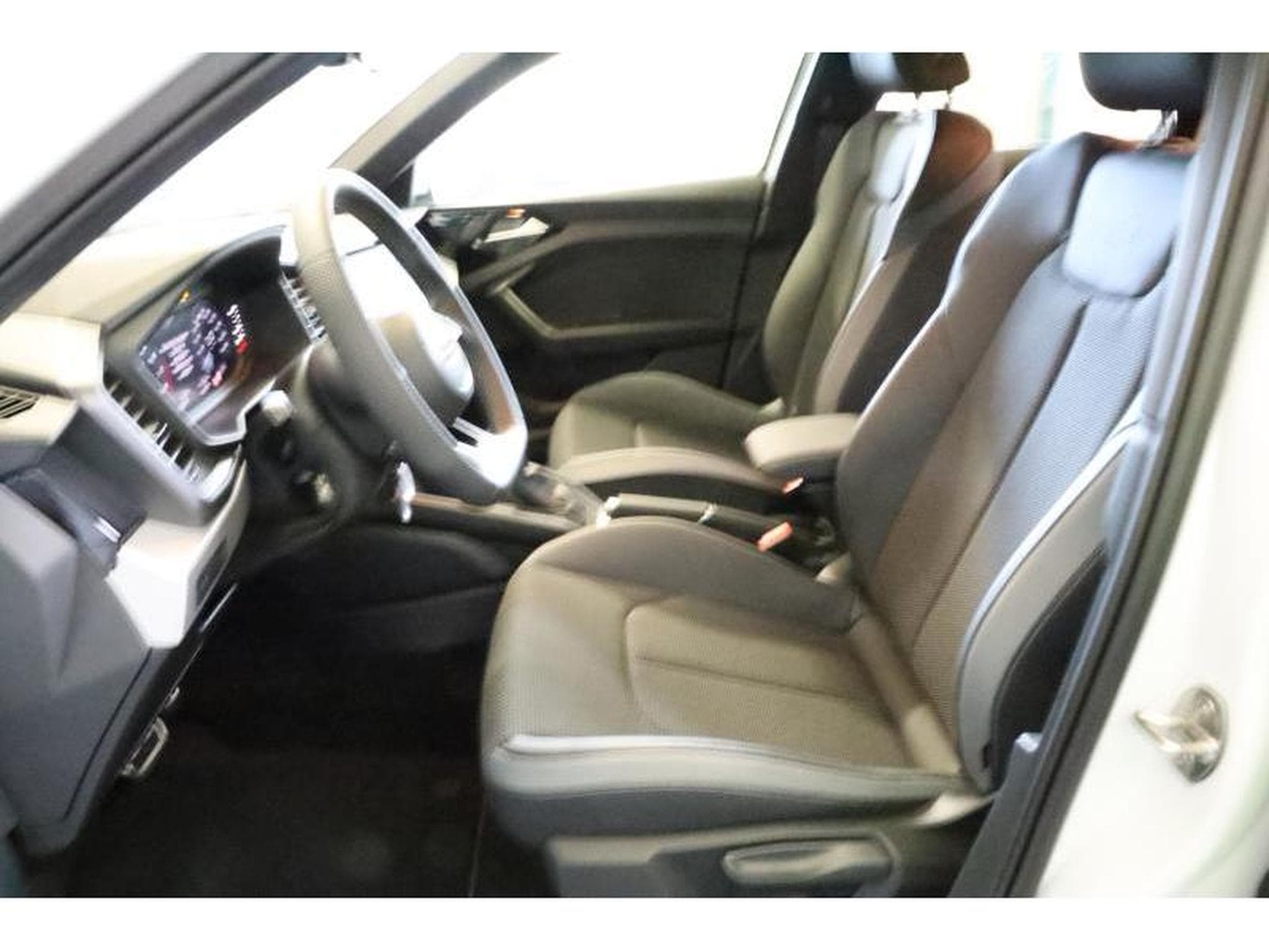 Audi A1 Advanced (2025) - Foto 4