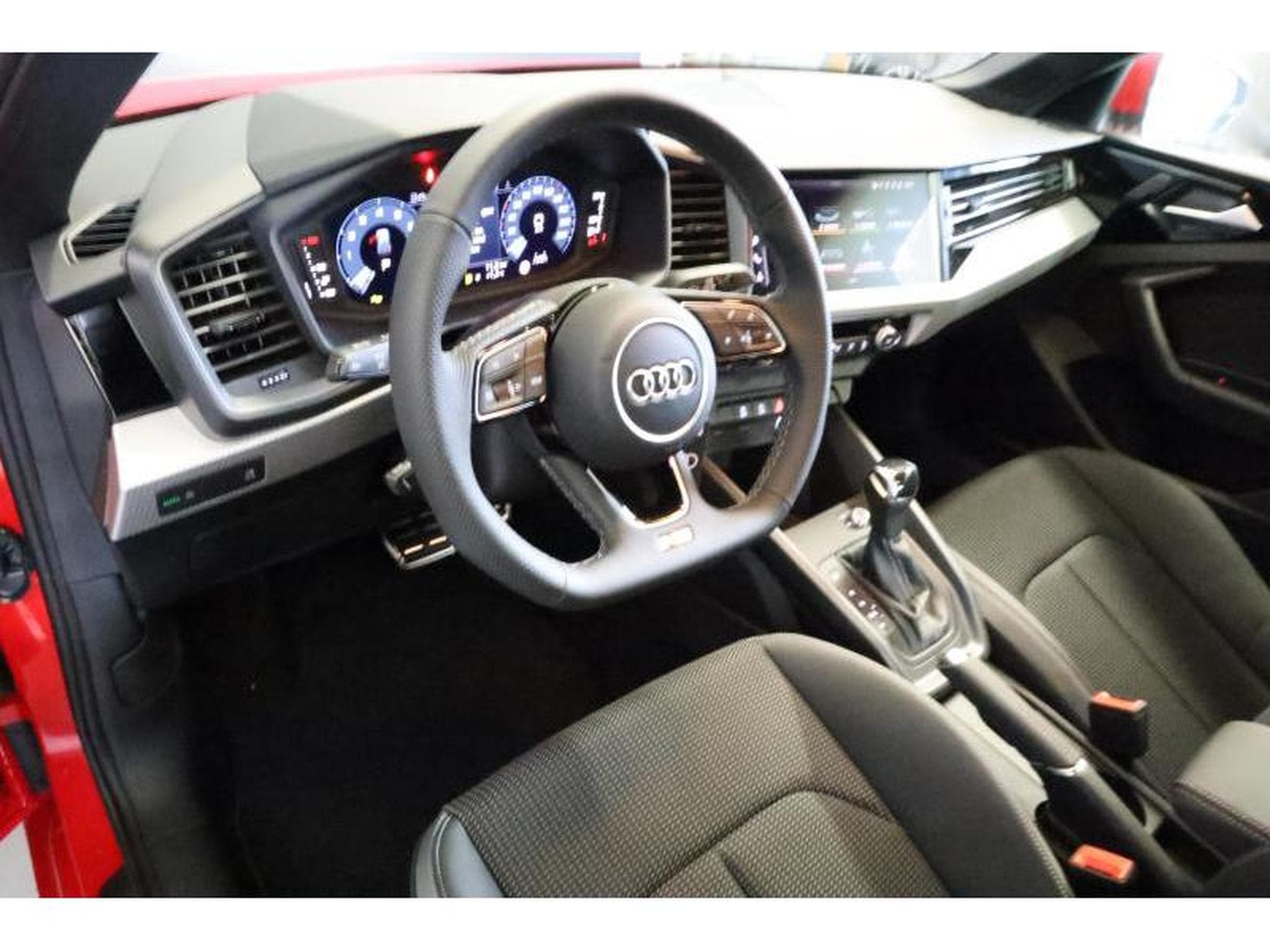 Audi A1 Advanced (2025) - Foto 12