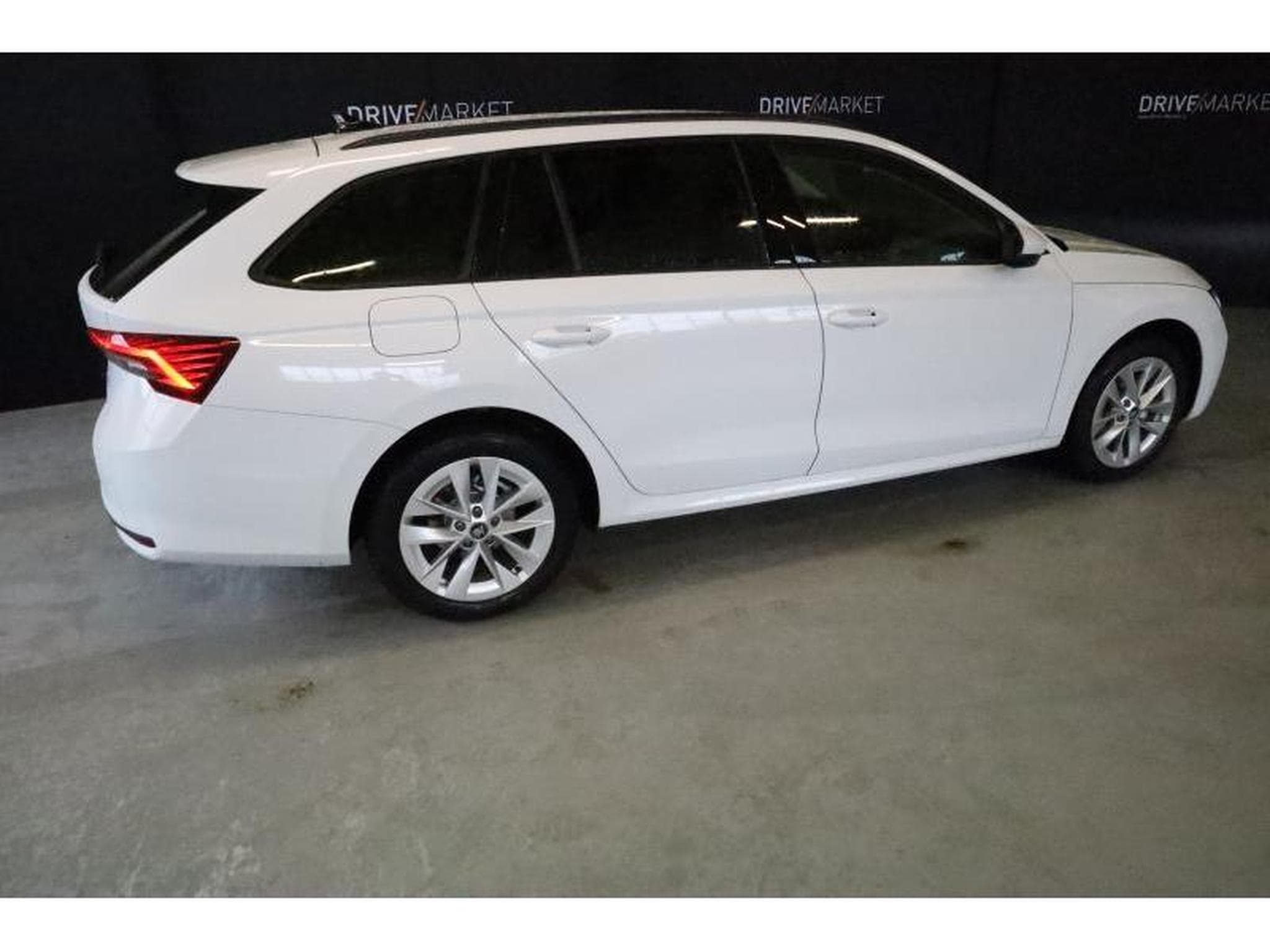 Skoda Octavia Selection (2025) - Foto 16