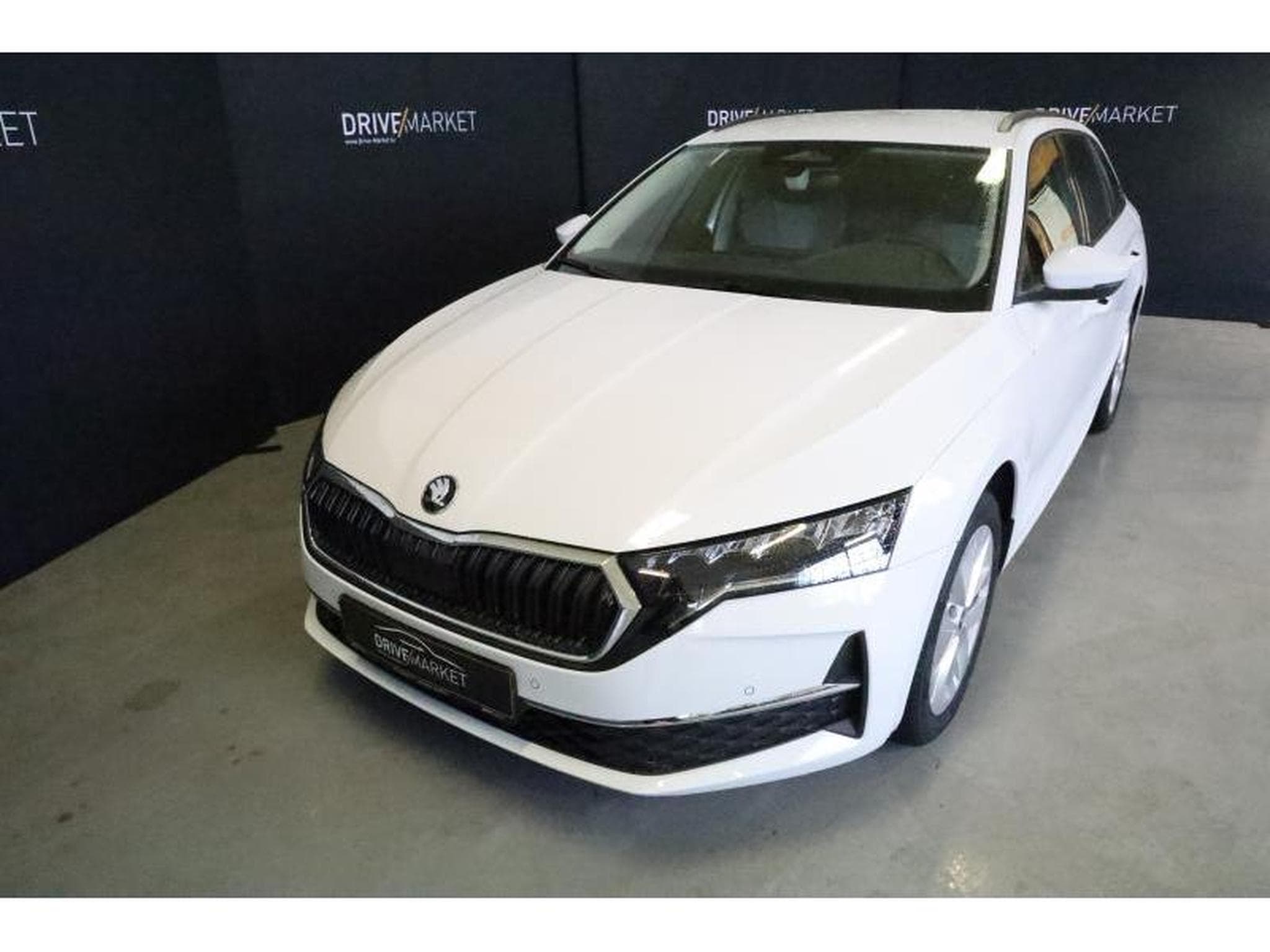 Skoda Octavia Selection (2025) - Foto 18