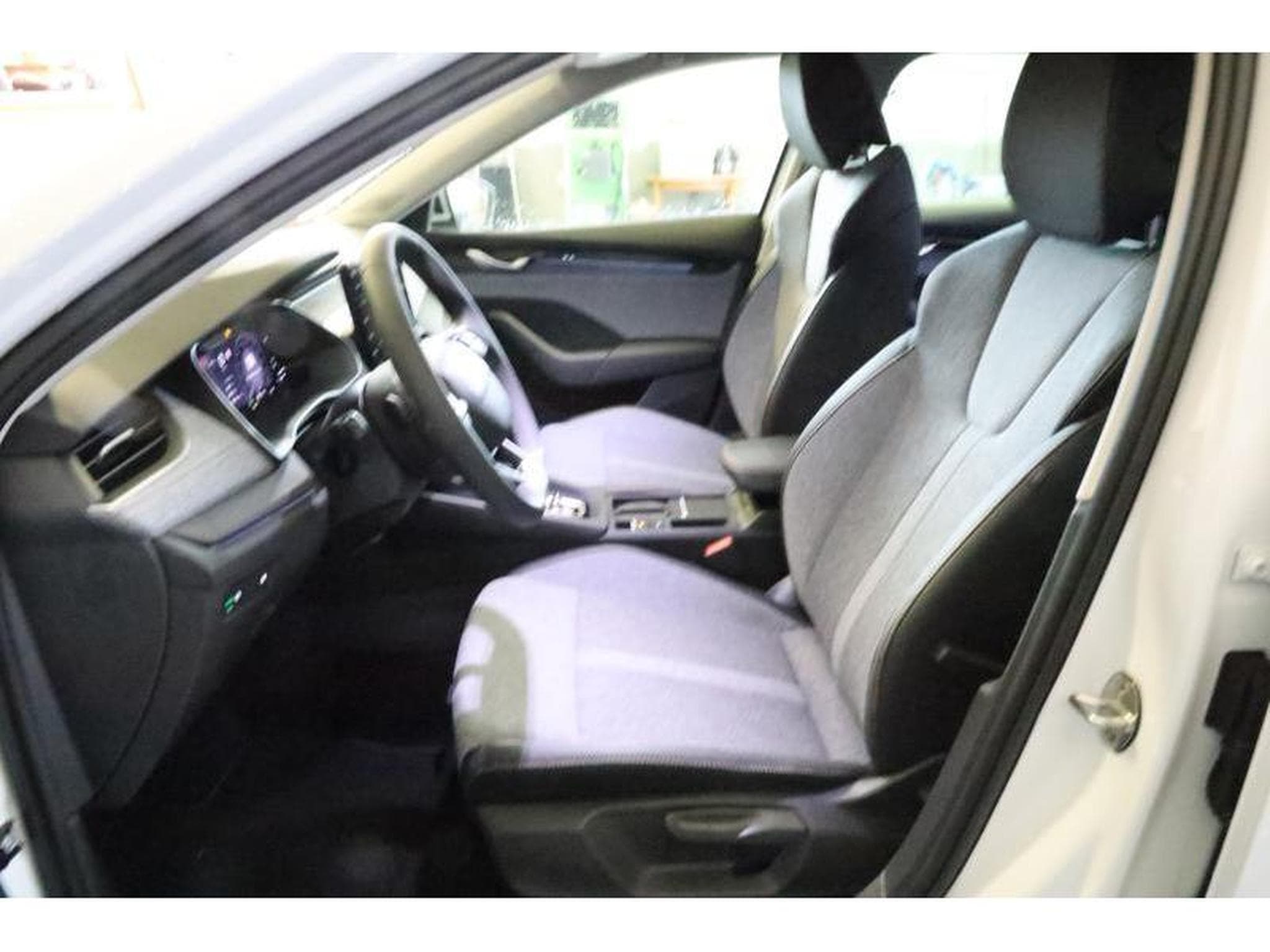 Skoda Octavia Selection (2025) - Foto 4