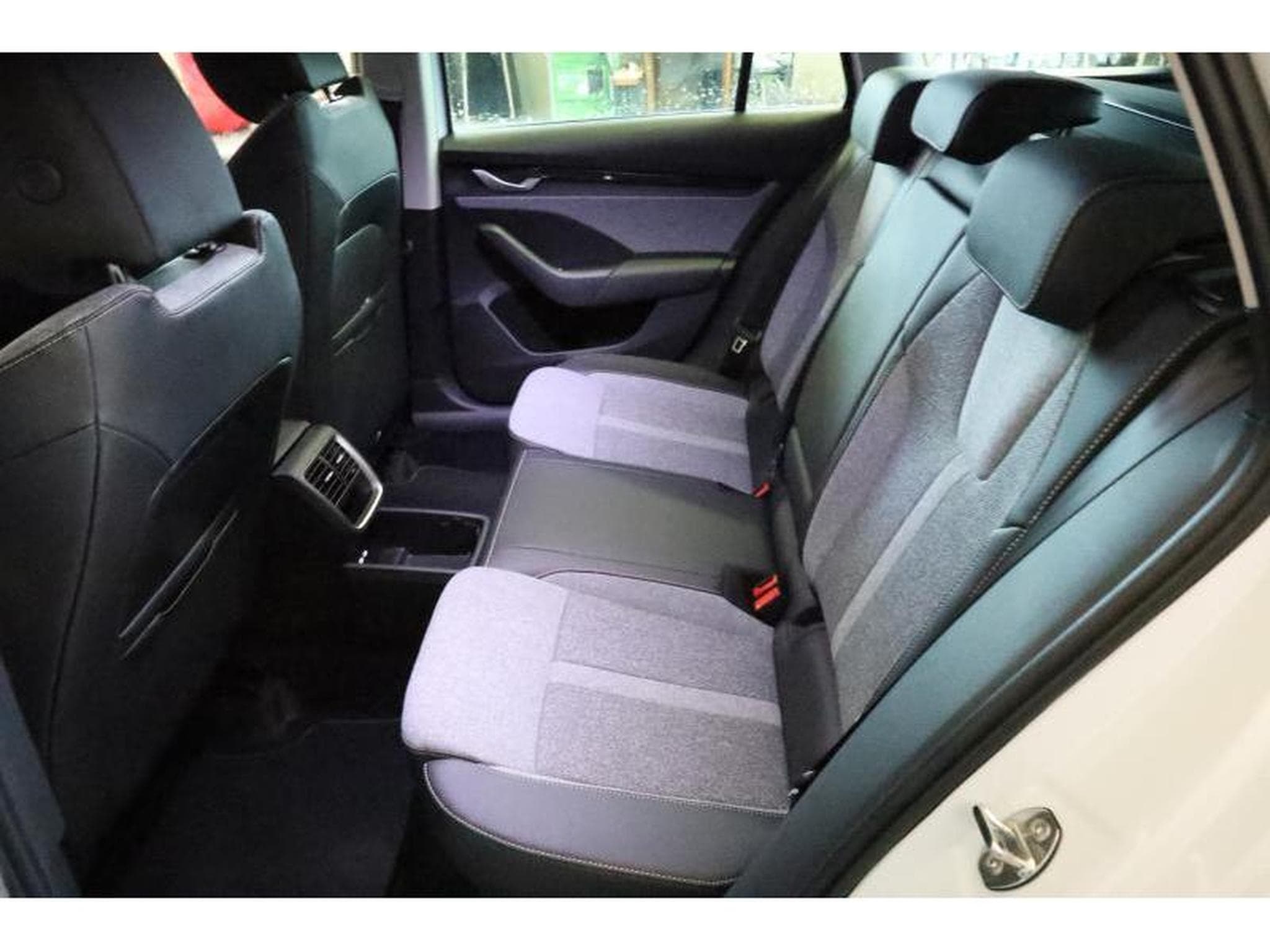 Skoda Octavia Selection (2025) - Foto 9