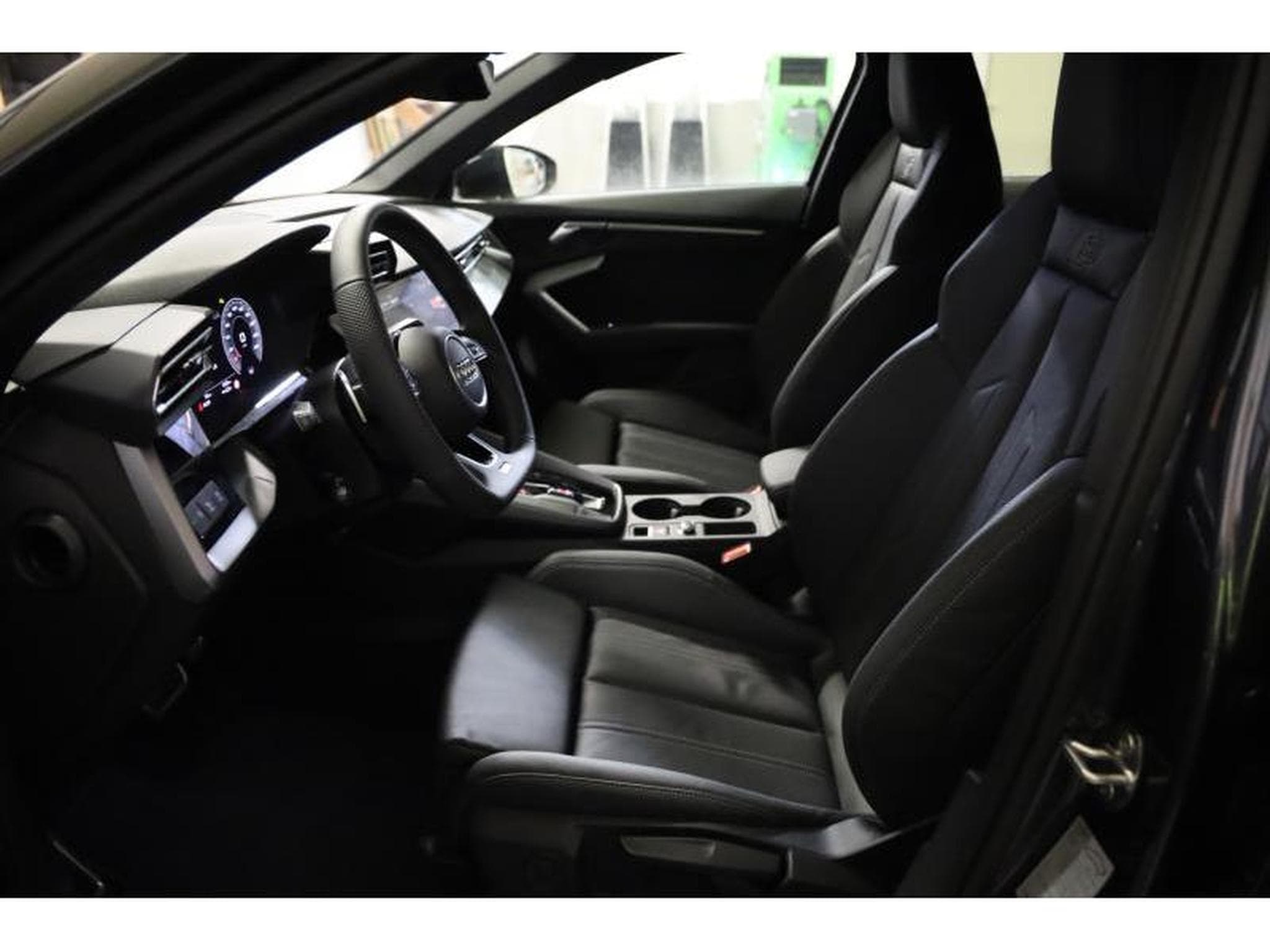 Audi A3 Sportback (2025) - Photo 11