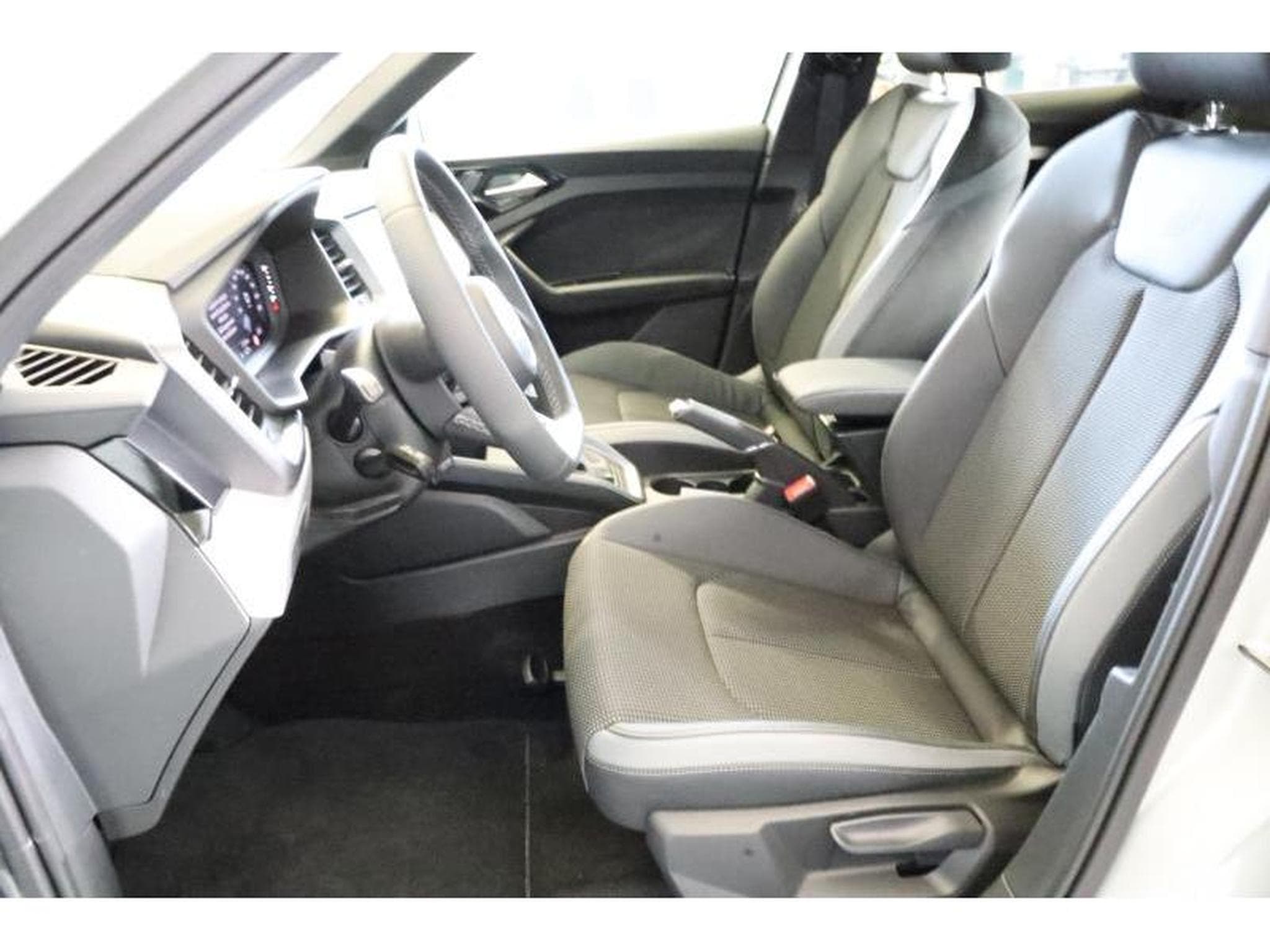 Audi A1 Advanced (2025) - Foto 14
