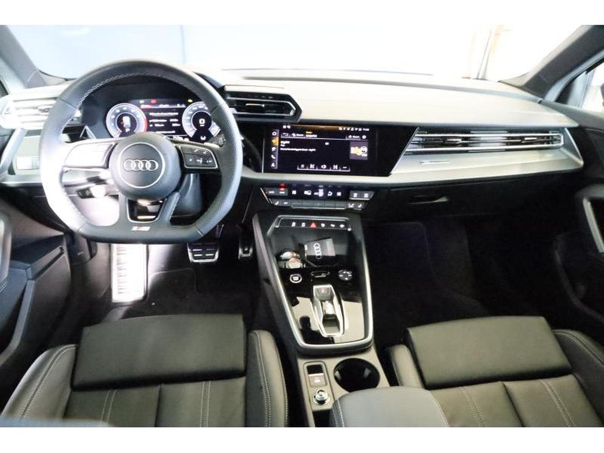 Audi A3 Sportback (2025) - Photo 2