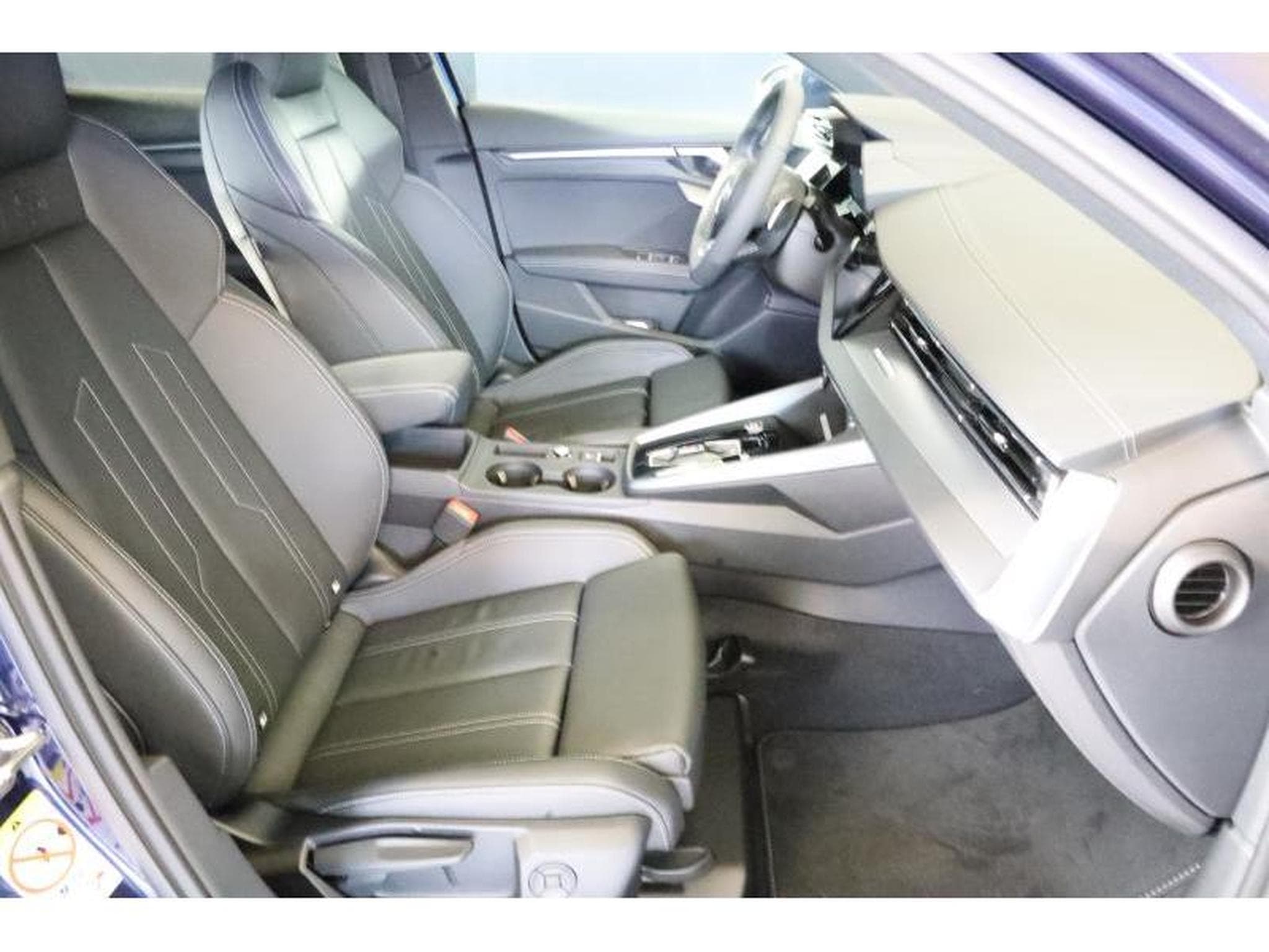 Audi A3 Sportback (2025) - Photo 9