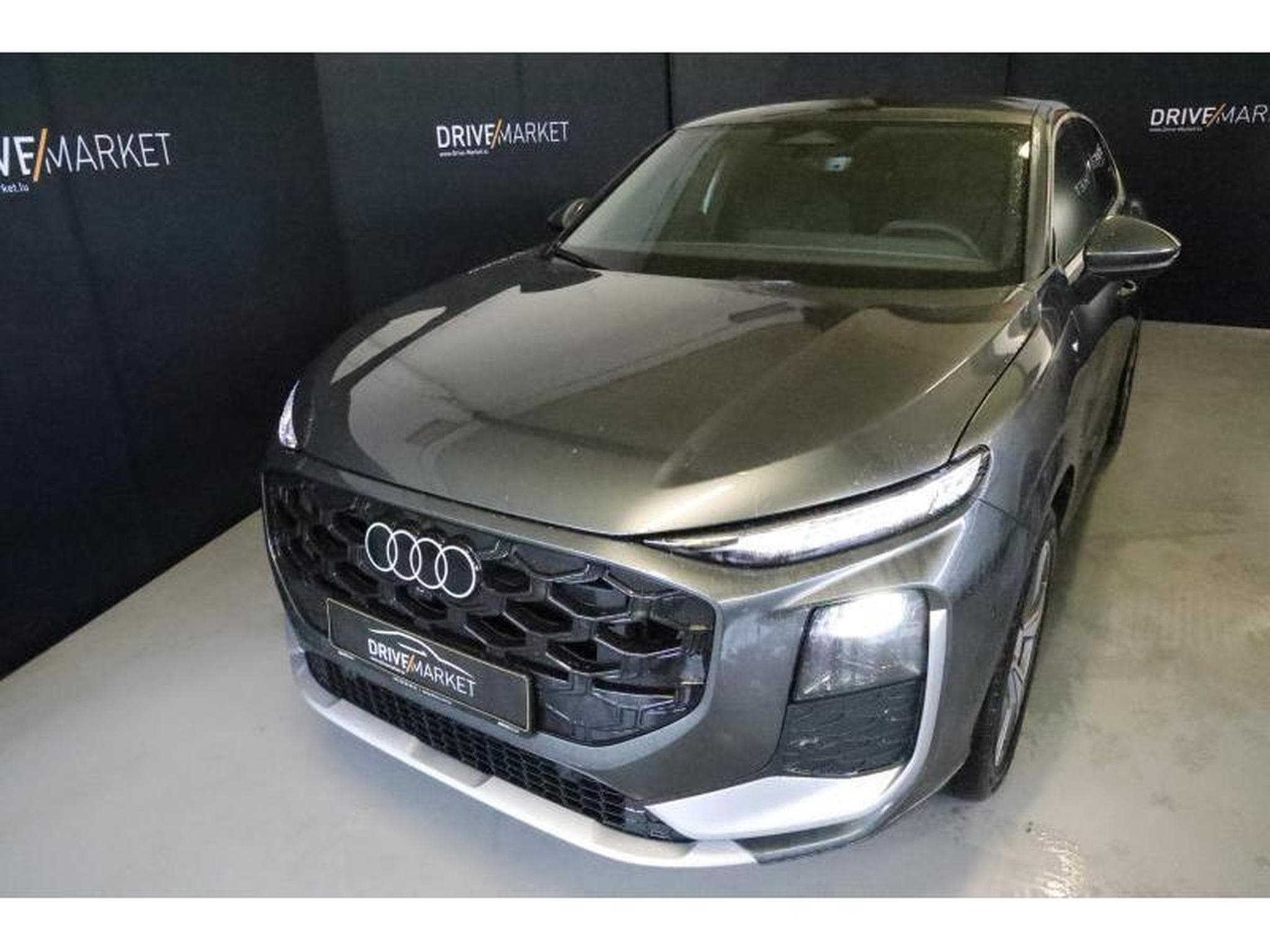 Audi Q3 Sportback (2025) - Photo 21