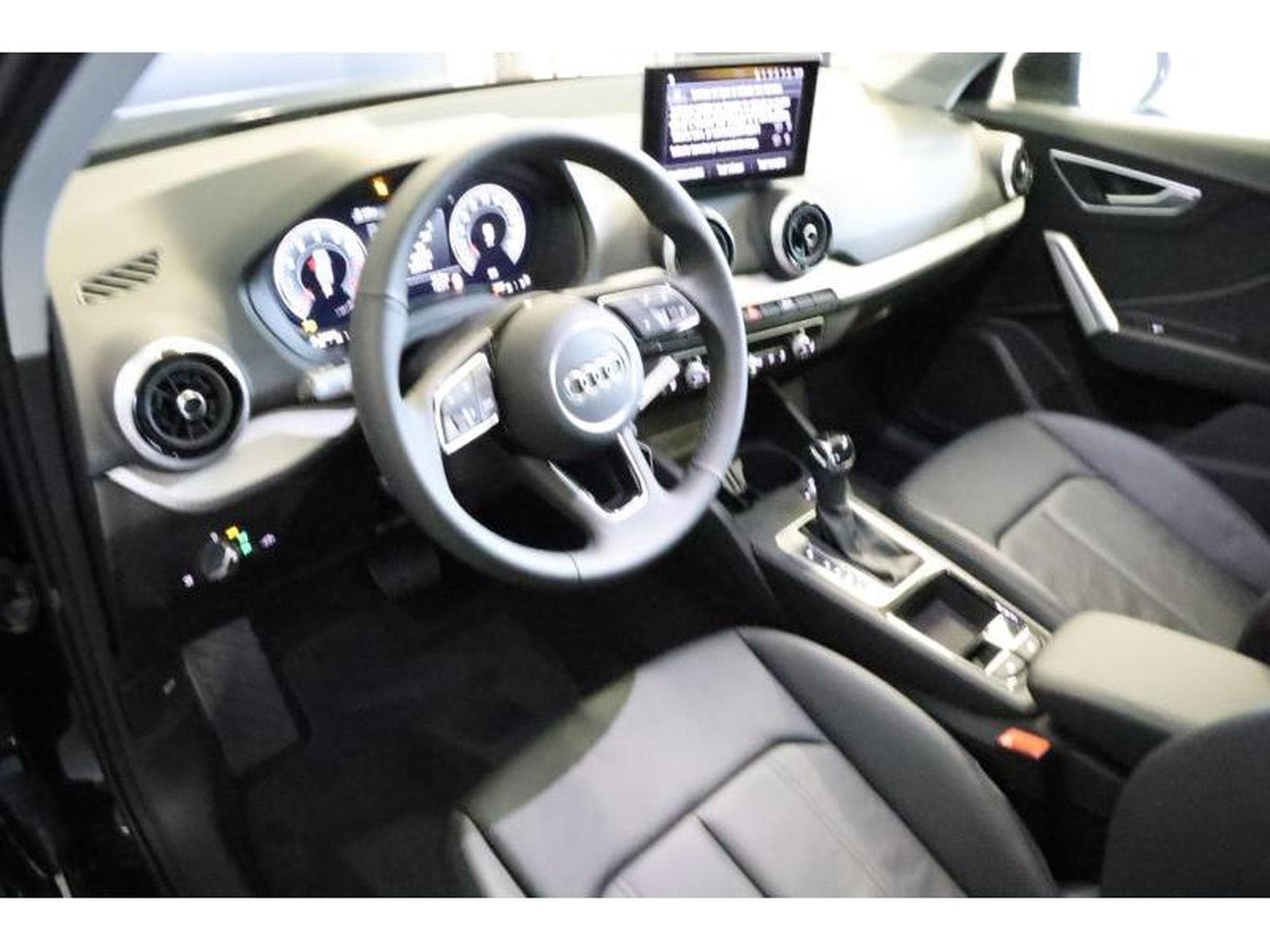 Audi Q2 S line (2026) - Photo 12