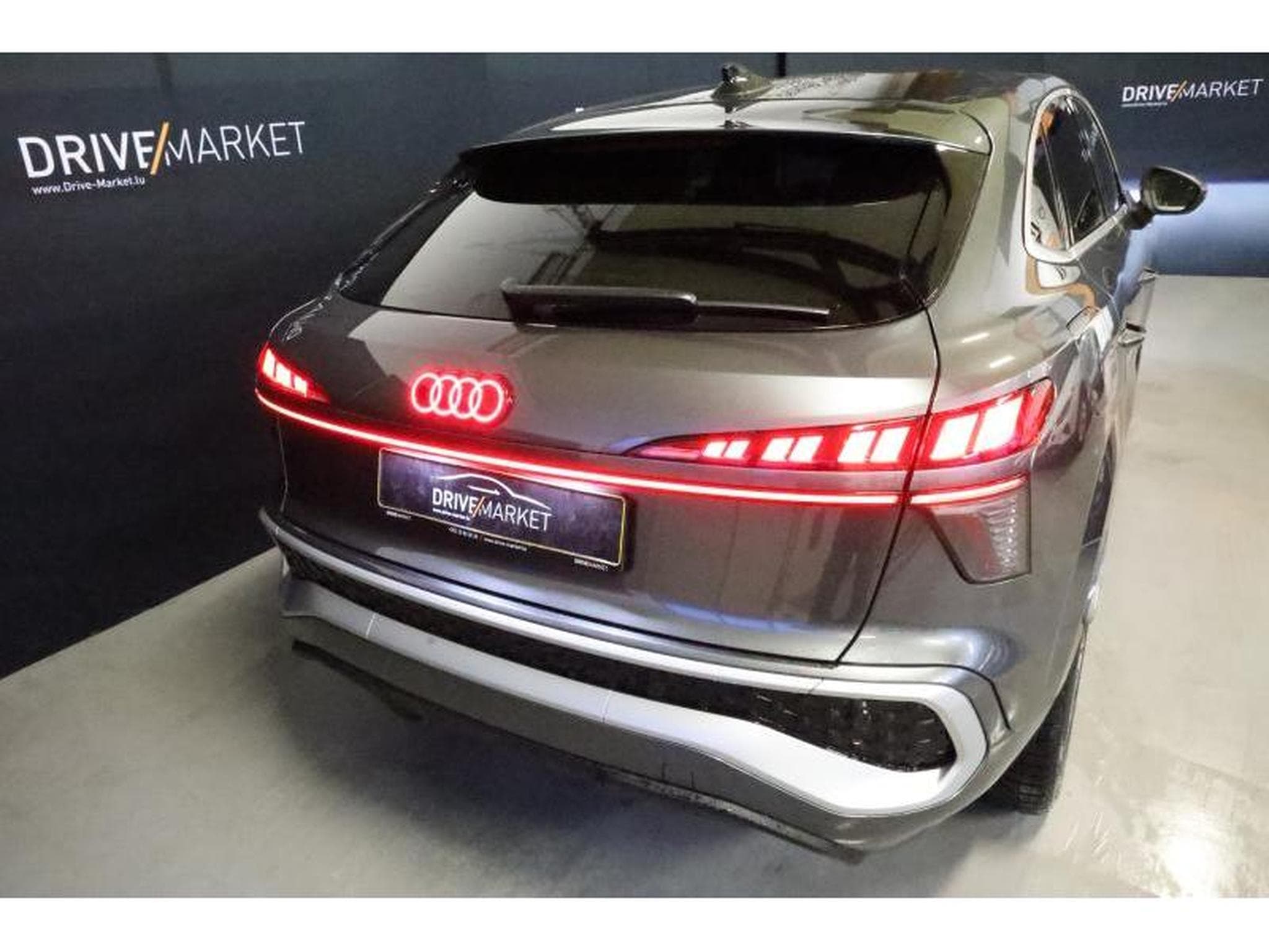 Audi Q3 Sportback (2026) - Photo 18