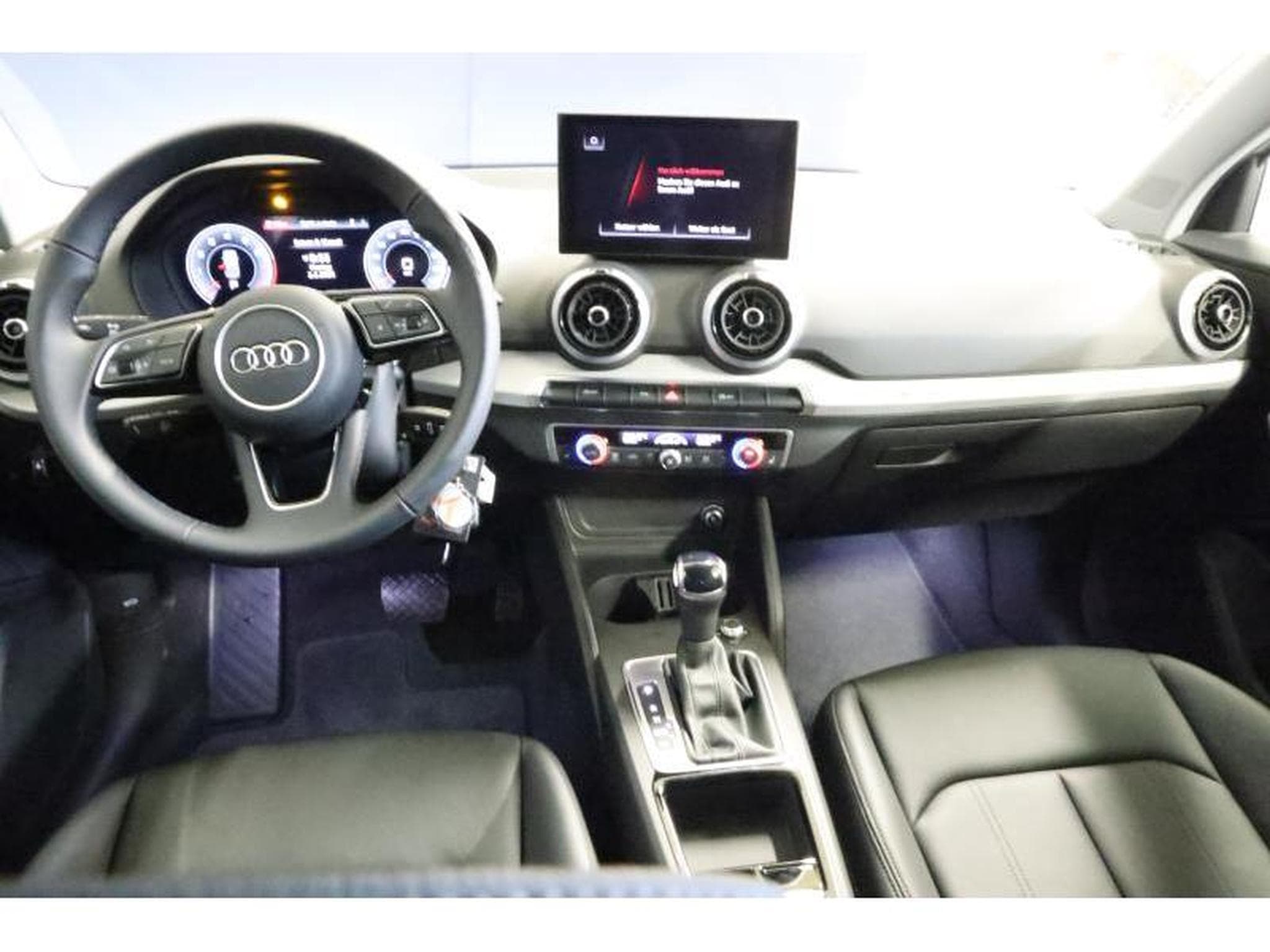 Audi Q2 S line (2026) - Photo 2