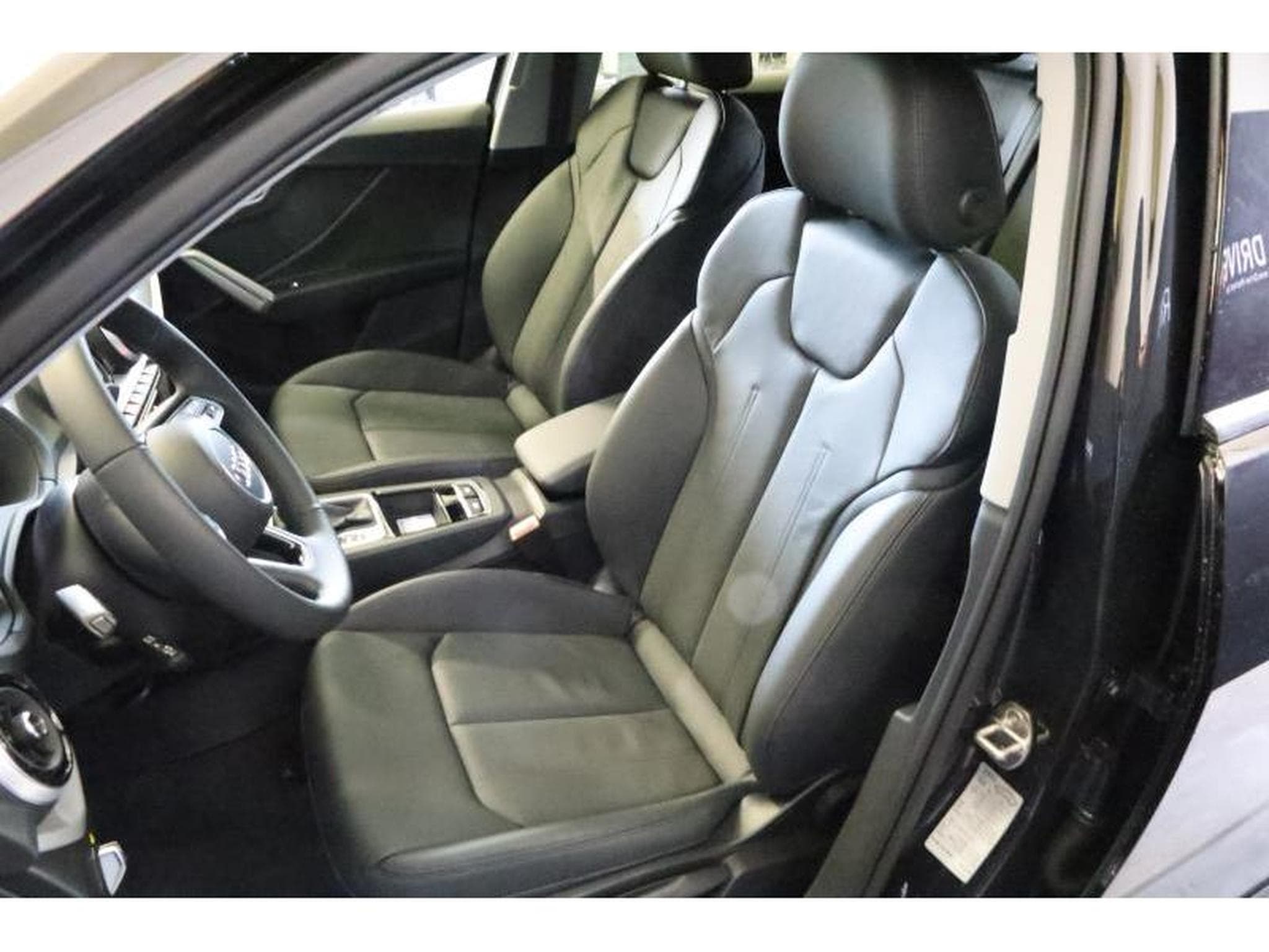 Audi Q2 S line (2026) - Photo 4