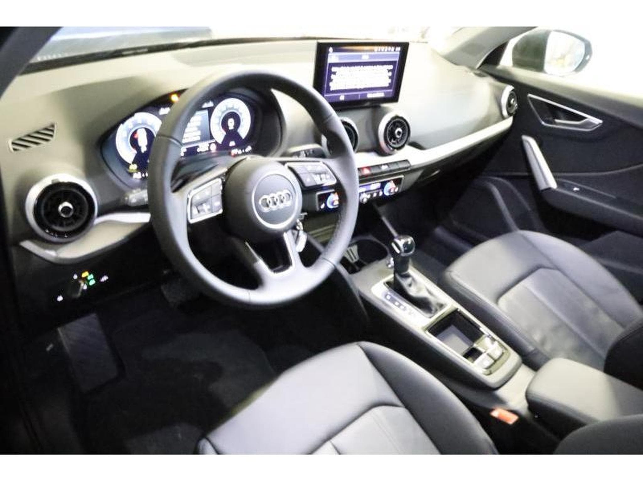 Audi Q2 S line (2026) - Photo 12