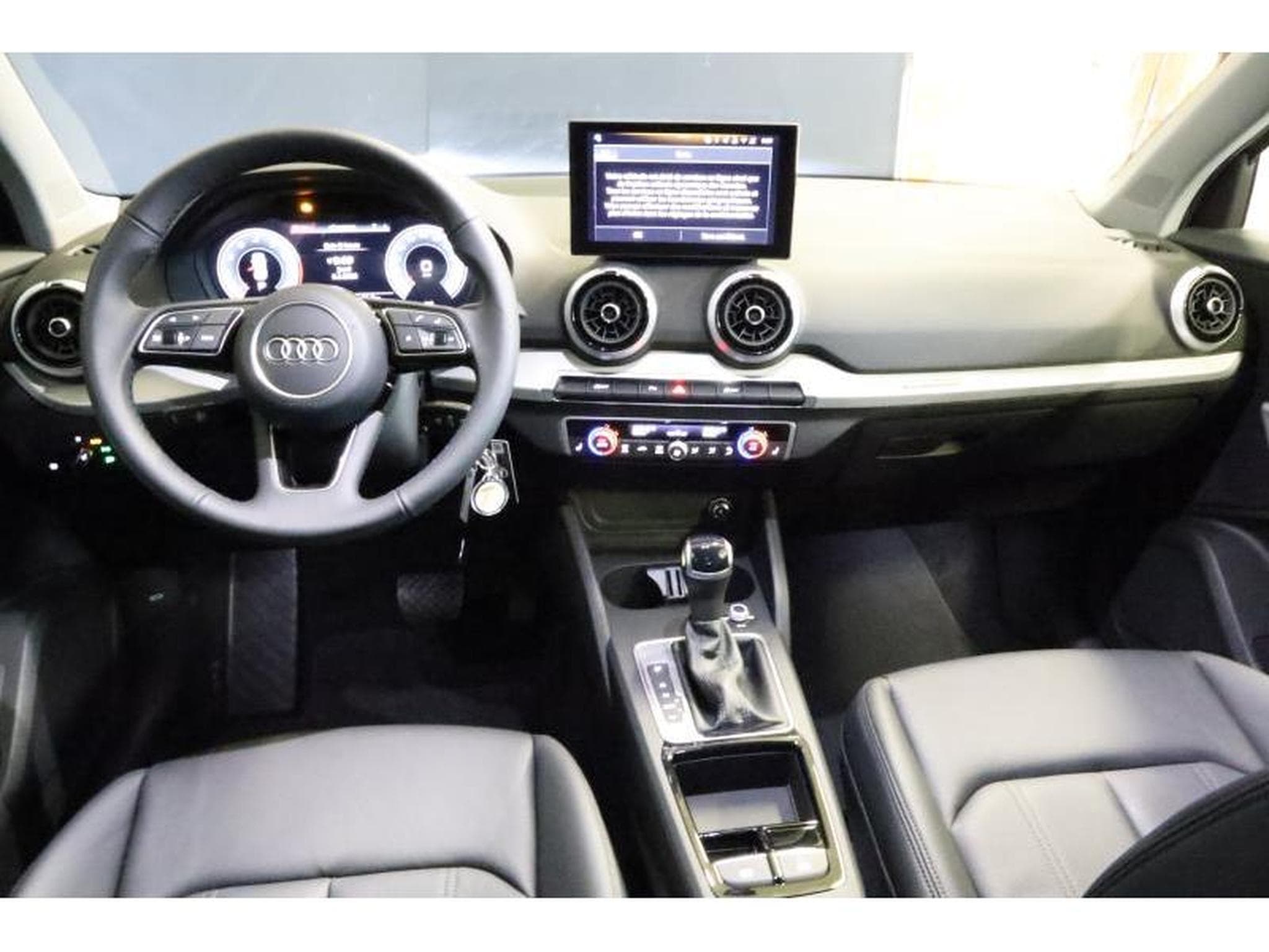 Audi Q2 S line (2026) - Photo 2