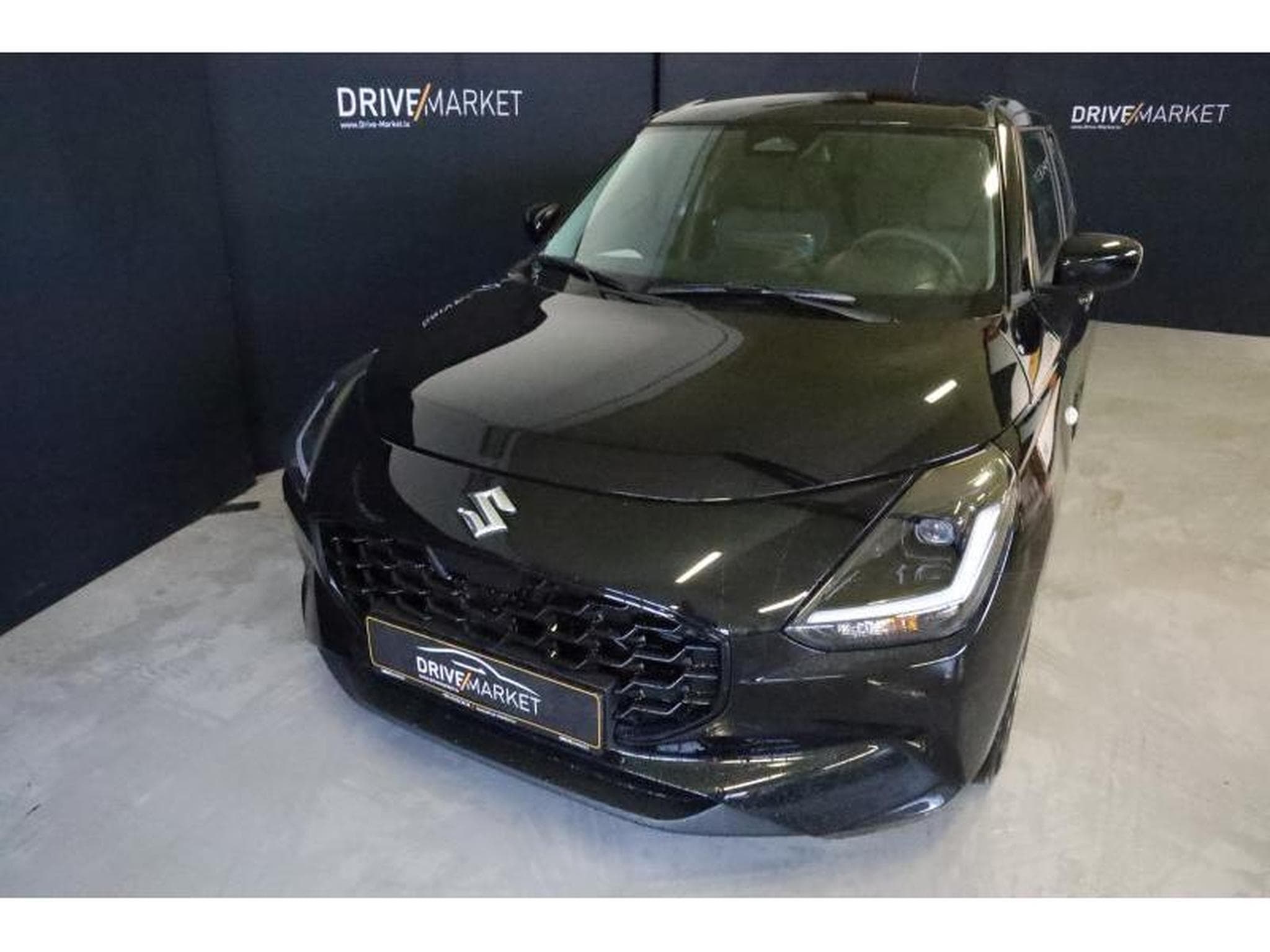 Suzuki Swift GL+ (2026) - Photo 16