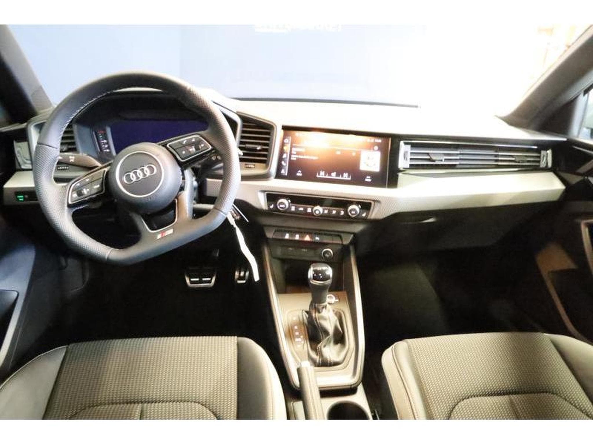 Audi A1 Advanced (2026) - Photo 2