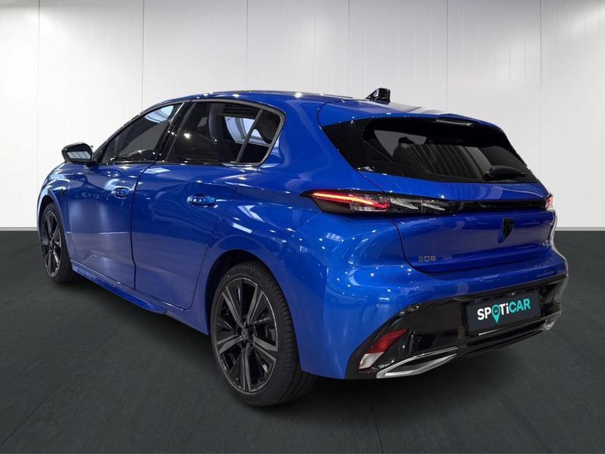 Peugeot 308 GT 130EAT8 (2023) - Photo 6