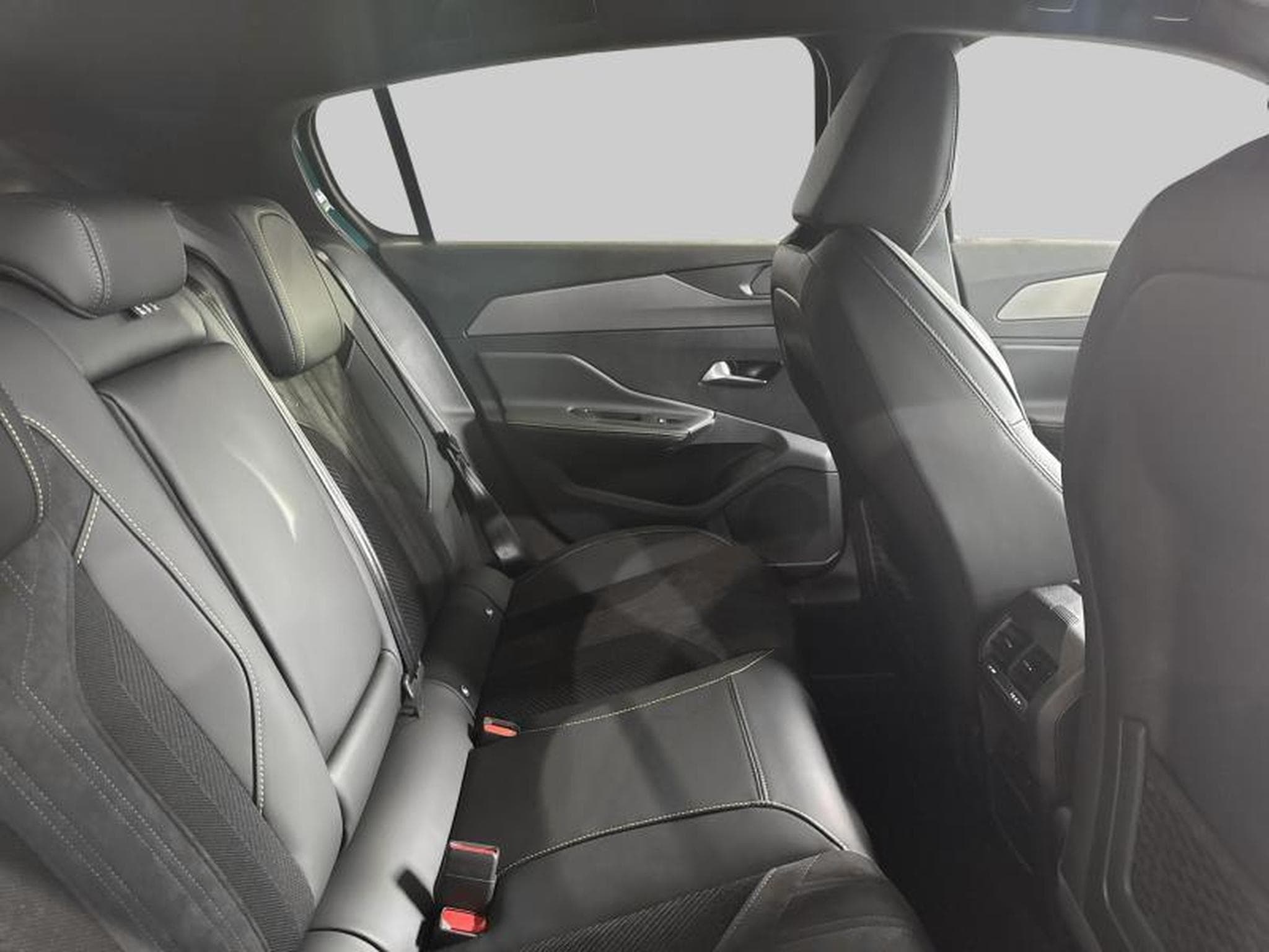 Peugeot 308 III & e- GT (2026) - Photo 10