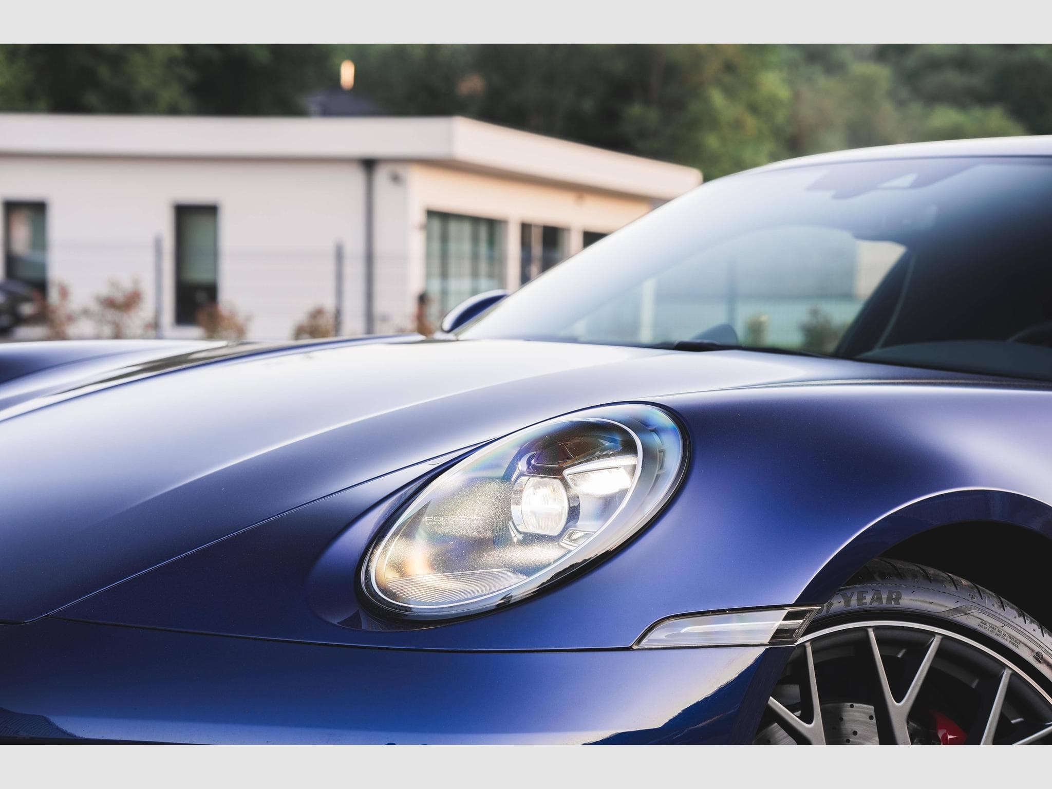 Porsche 911 Carrera 4S - SportDesign – Toit Carbone – Bleu Gentiane – Ap (2019) - Foto 34
