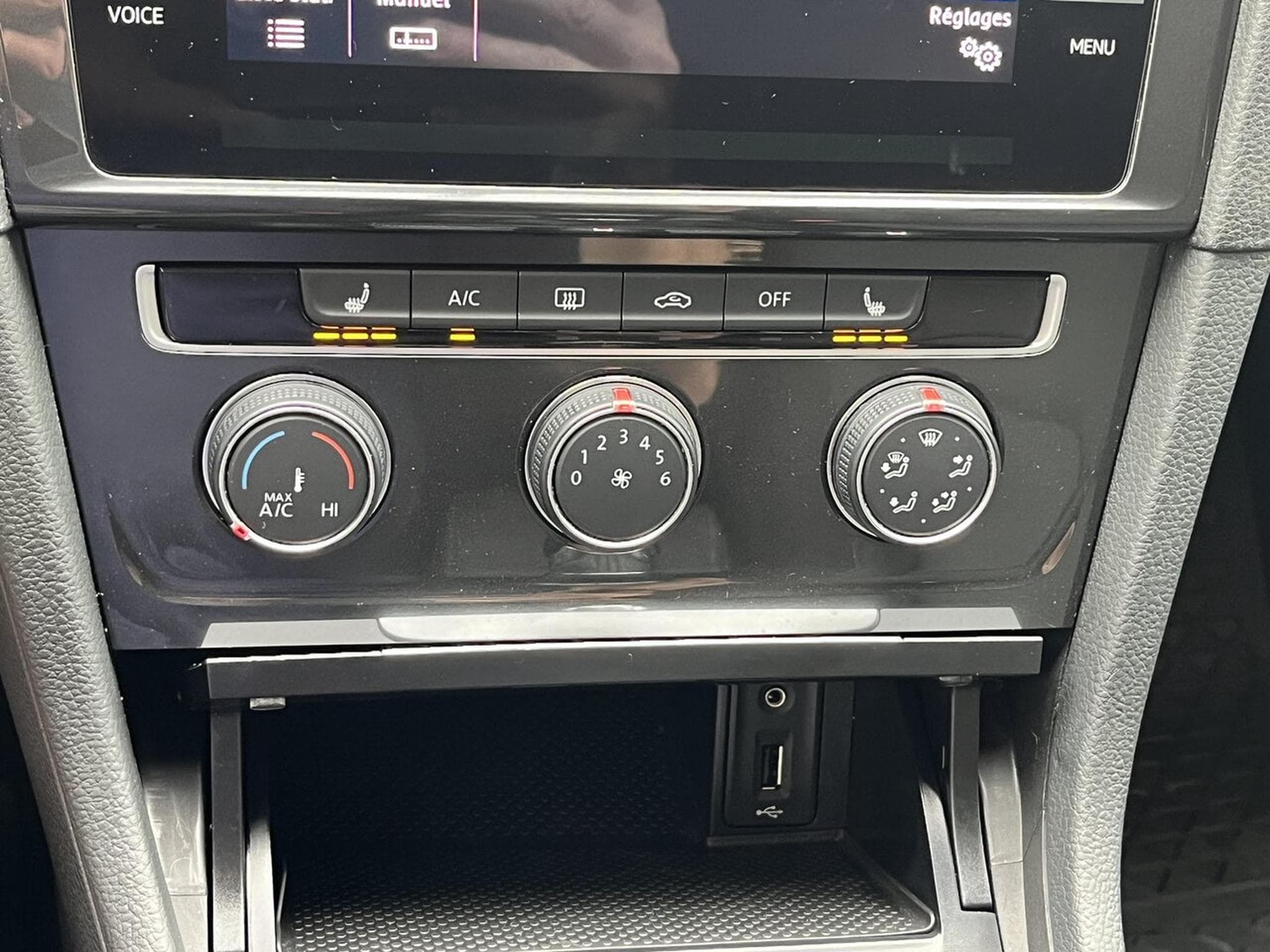 VW Golf VII 1.0 TSI COMFORTLINE 110 ch (2018) - Photo 14